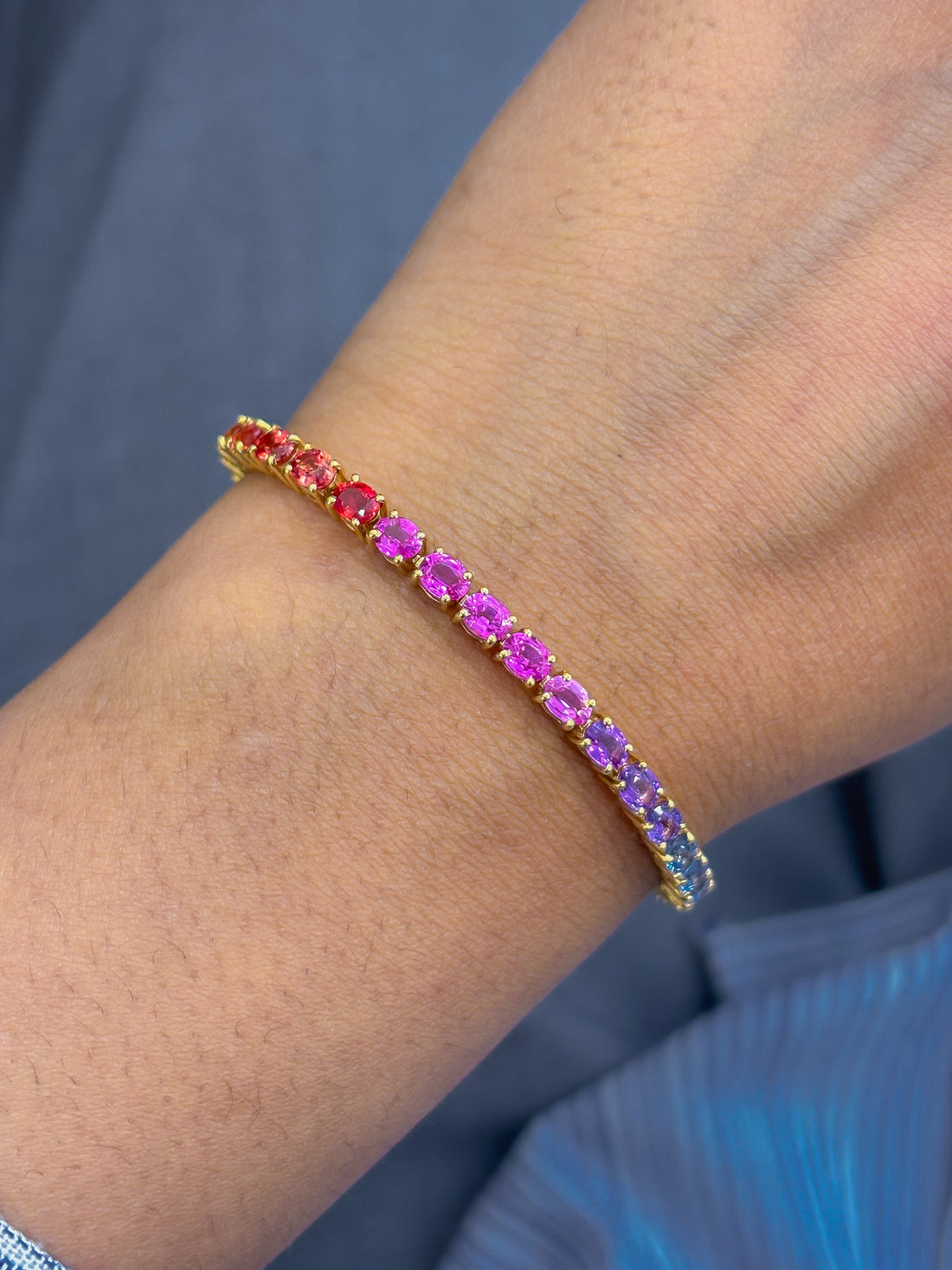 JPBRC-1038/7845 Rainbow Sapphire Oval East West Bracelet | 18K
