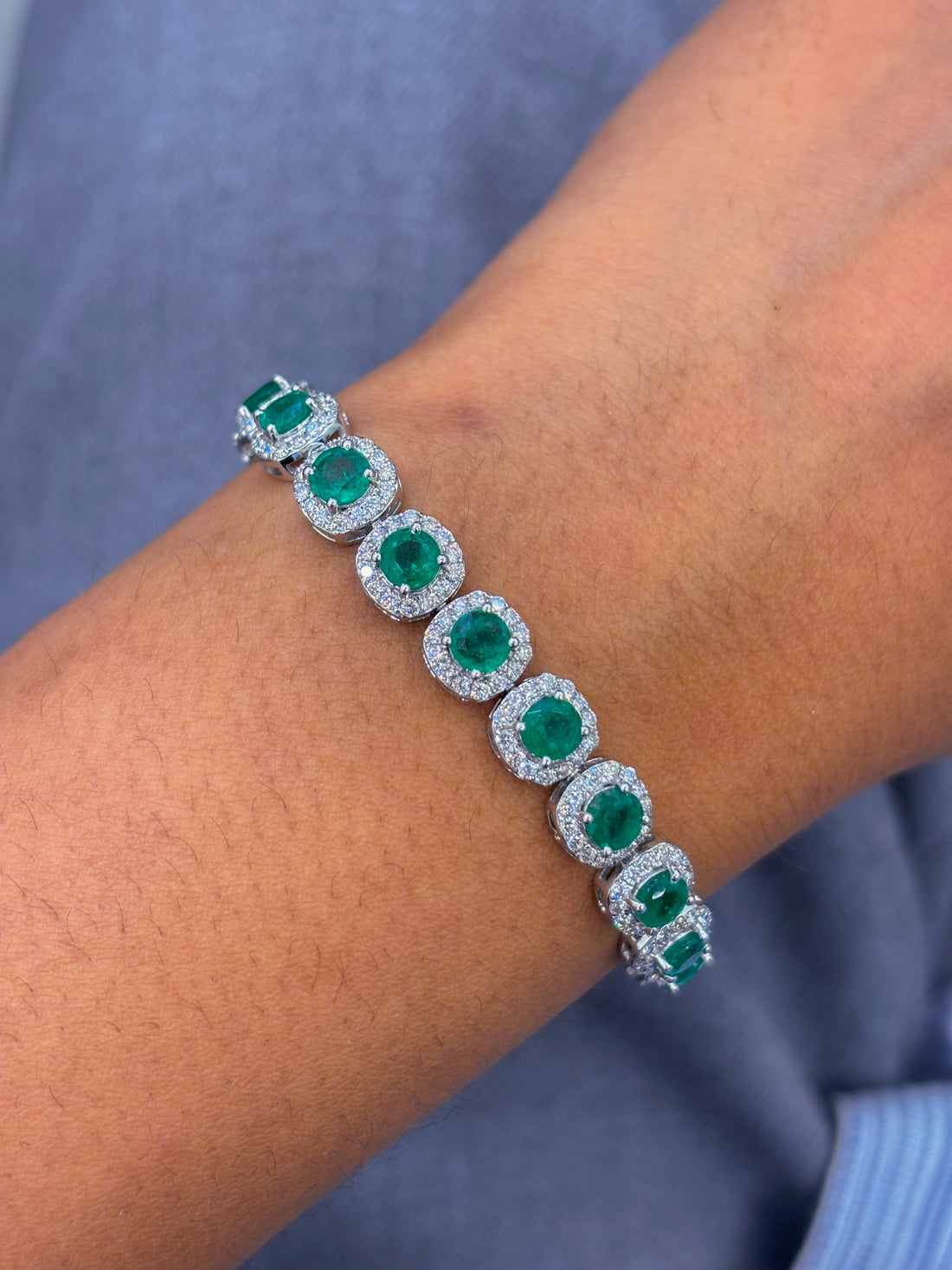 JPBRC-1045/8022 Emerald Round Diamond Bracelet | 18K
