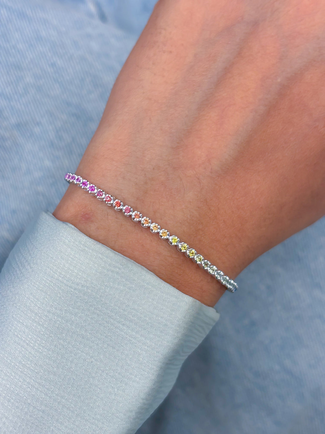 JPBRC-1126/8694 Rainbow Sapphire Round 2Mm Bracelet | 14K