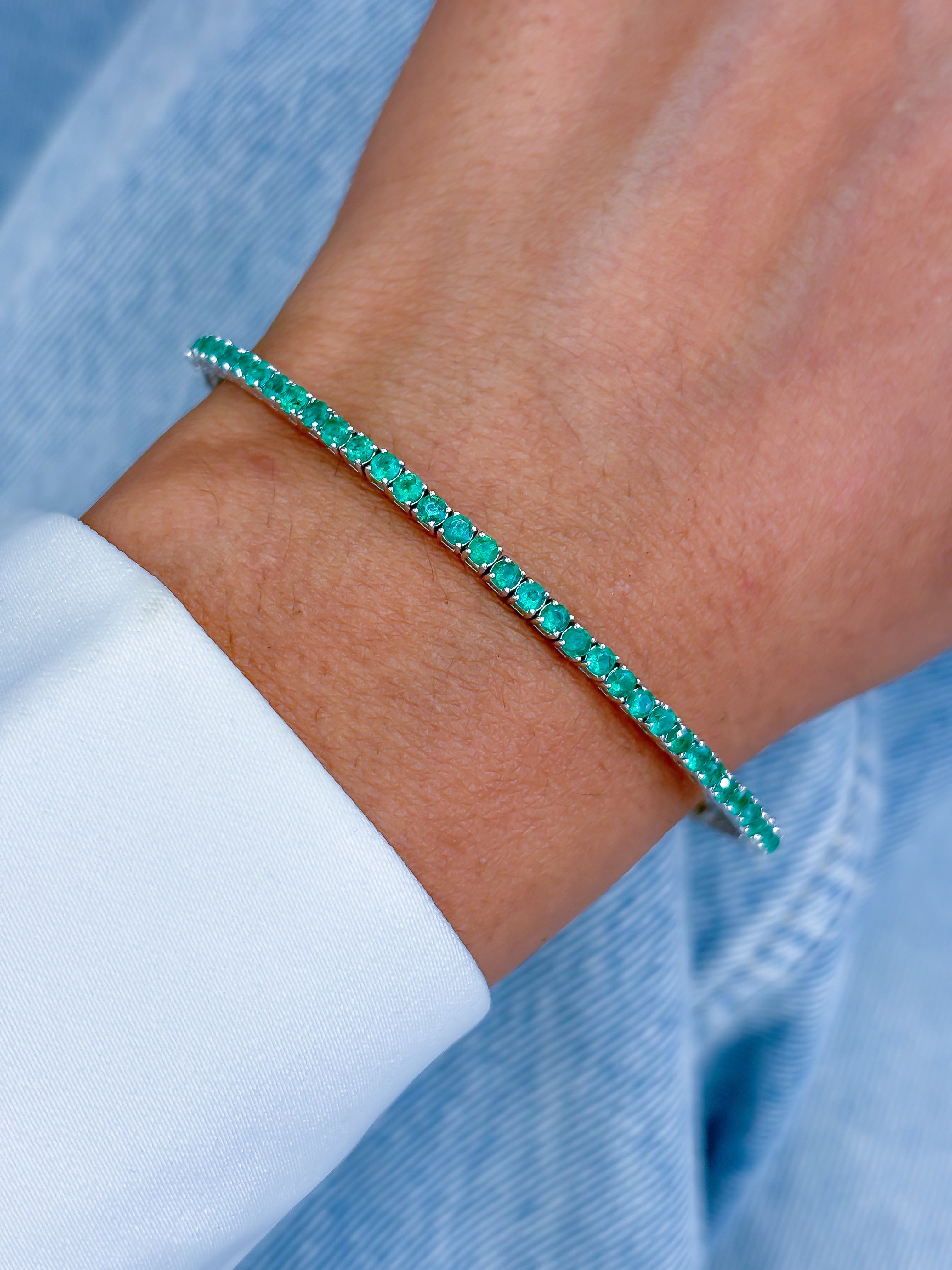 JPBRC-1140/8857 Emerald Round Bangle Bracelet | 18K
