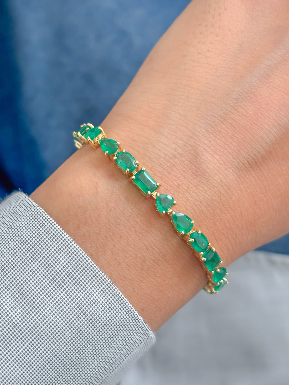 JPBRC-1212/10198 Emerald Bracelet | 18K