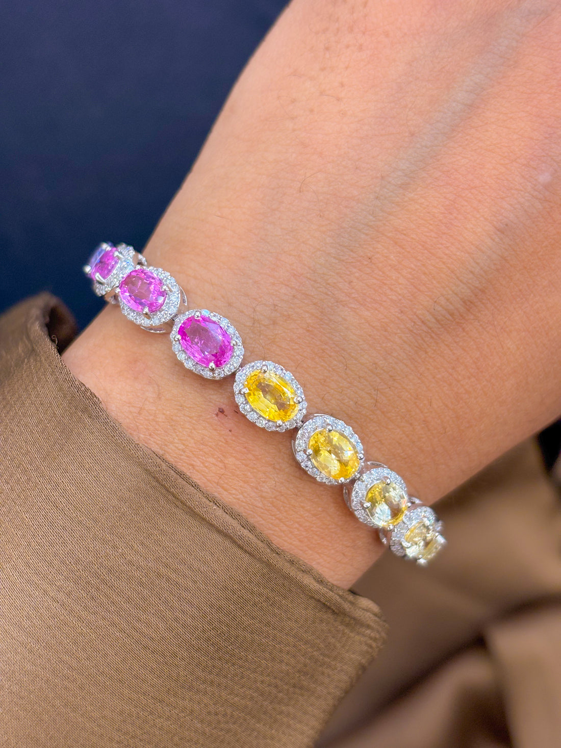 JPBRC-222/1191 Rainbow Bracelet | 18K
