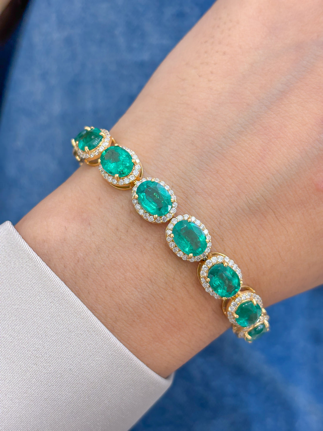 JPBRC-244/1210 Emerald Bracelet | 18K