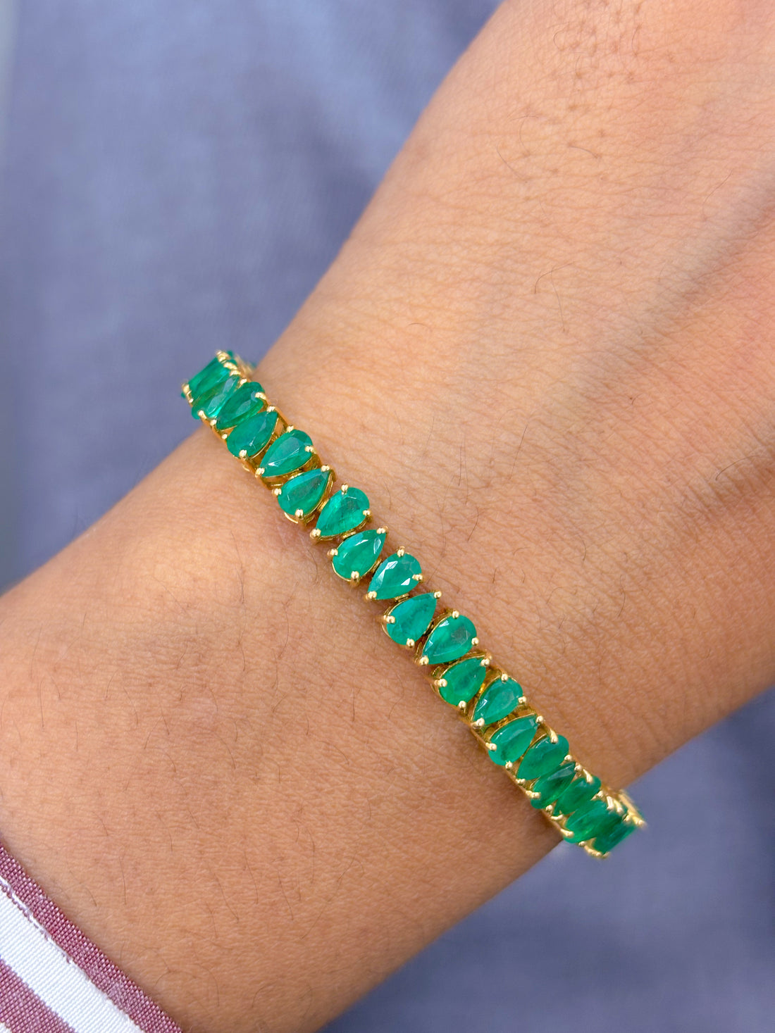 JPBRC-608/4331 Emerald Pear 5X3 Bracelet | 18K