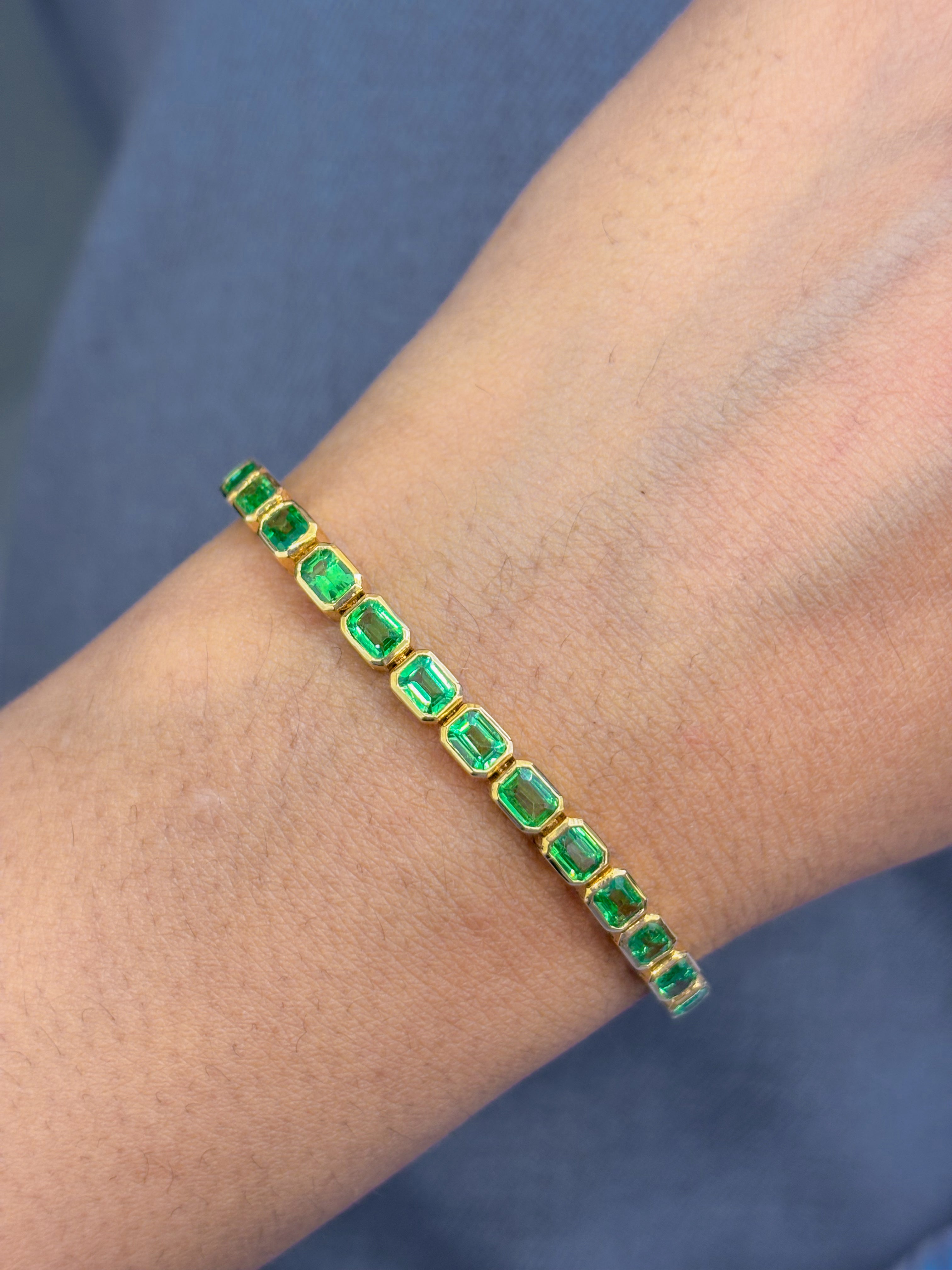 JPBRC-770/5394 Tsavorite Octagon 4X3 Bezal Tennis Bracelet | 14K