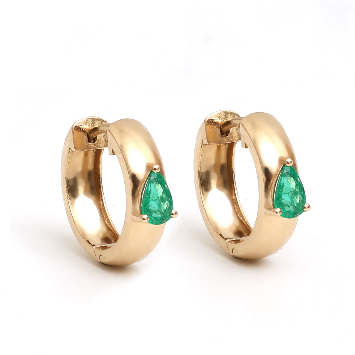 JPERG-1029/4912 Emerald Pear 6X4 Hoops Earring | 14K
