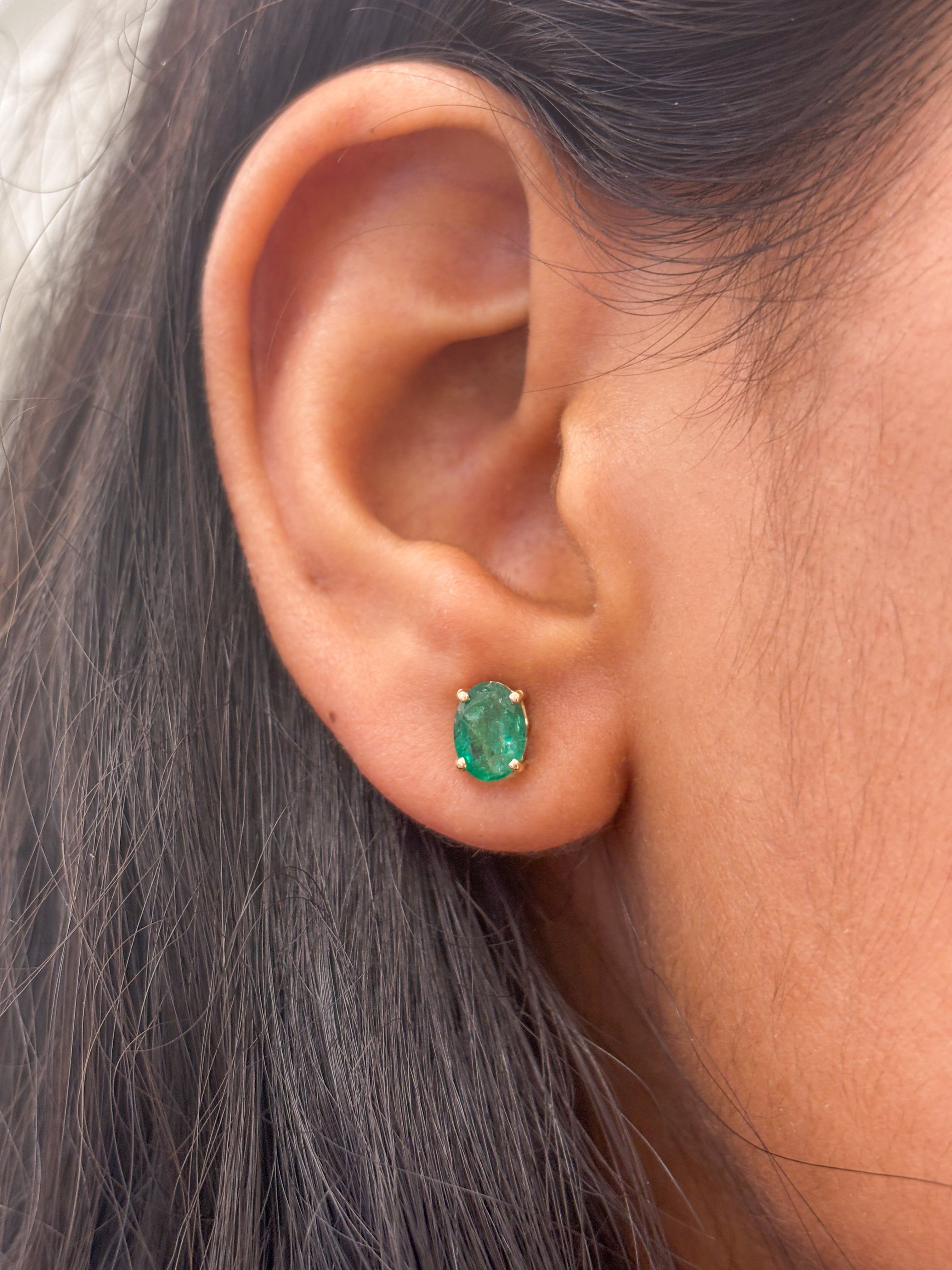 JPERG-1285/5560 Emerald Oval 7X5 Studs Earring | 14K