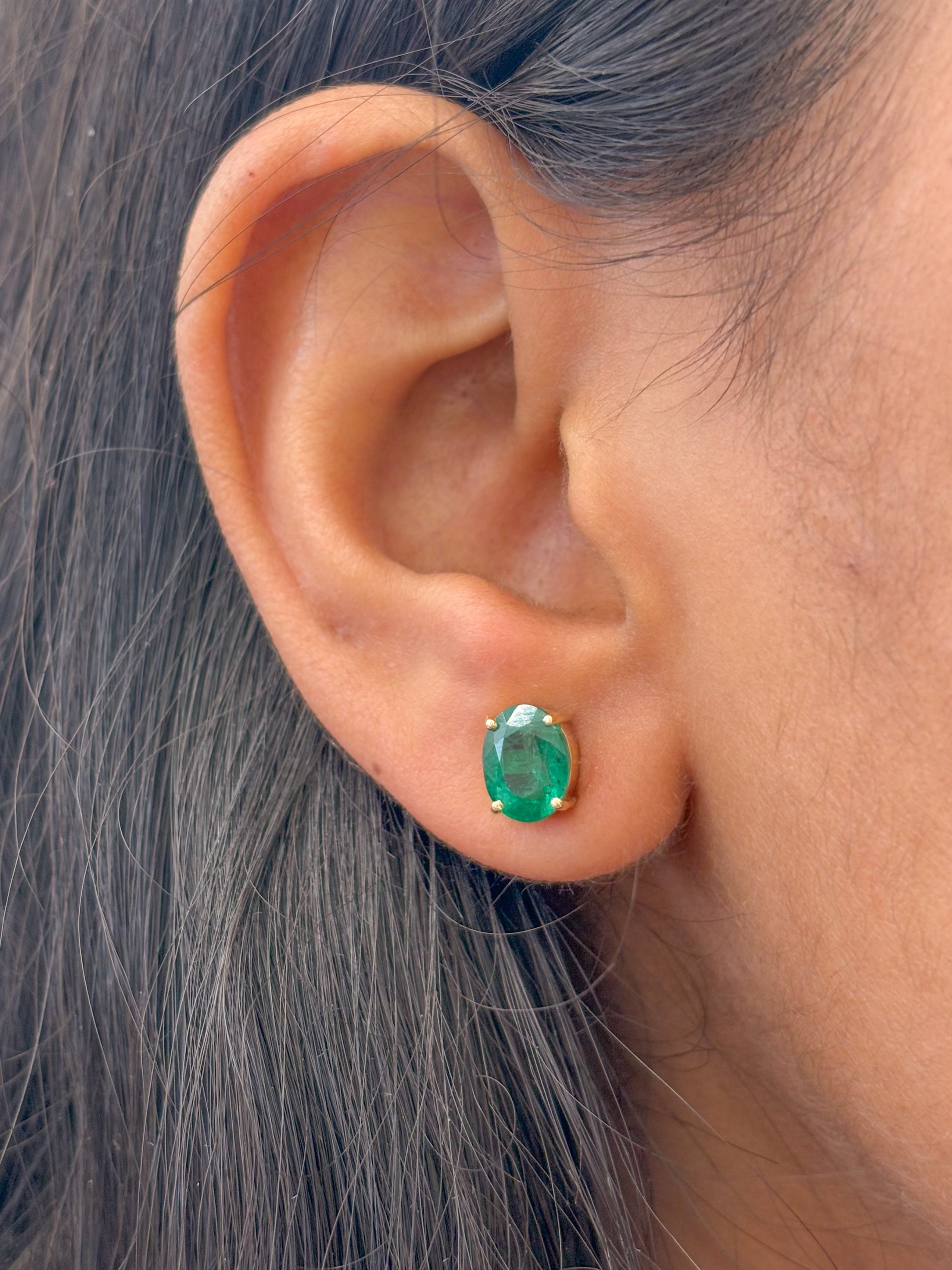 JPERG-1343/5681 Emerald Oval 7X5 Studs Earring | 14K
