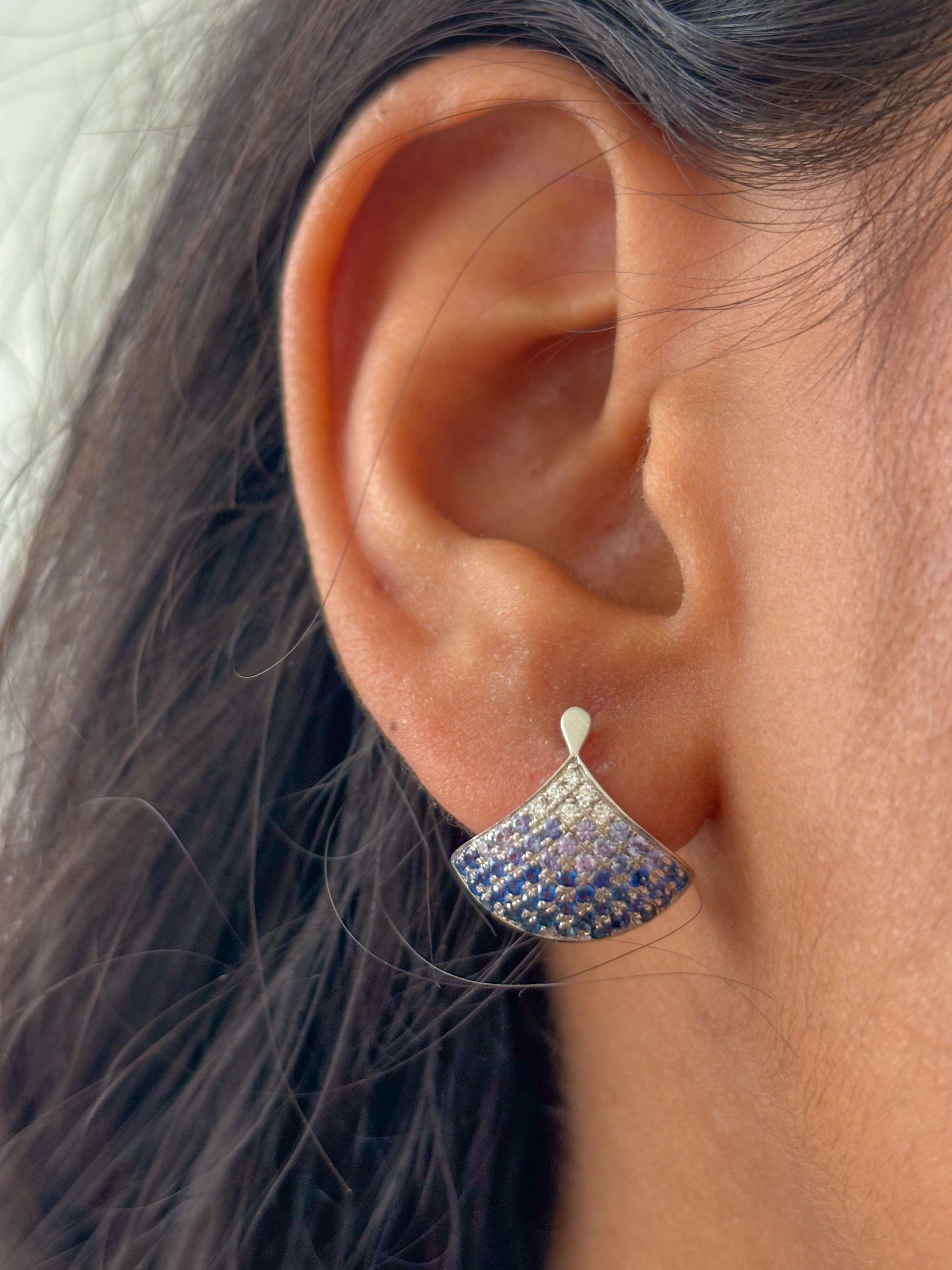 JPERG-1377/5747 Blue Sapphire Round With Diamond Hoops Earring | 14K