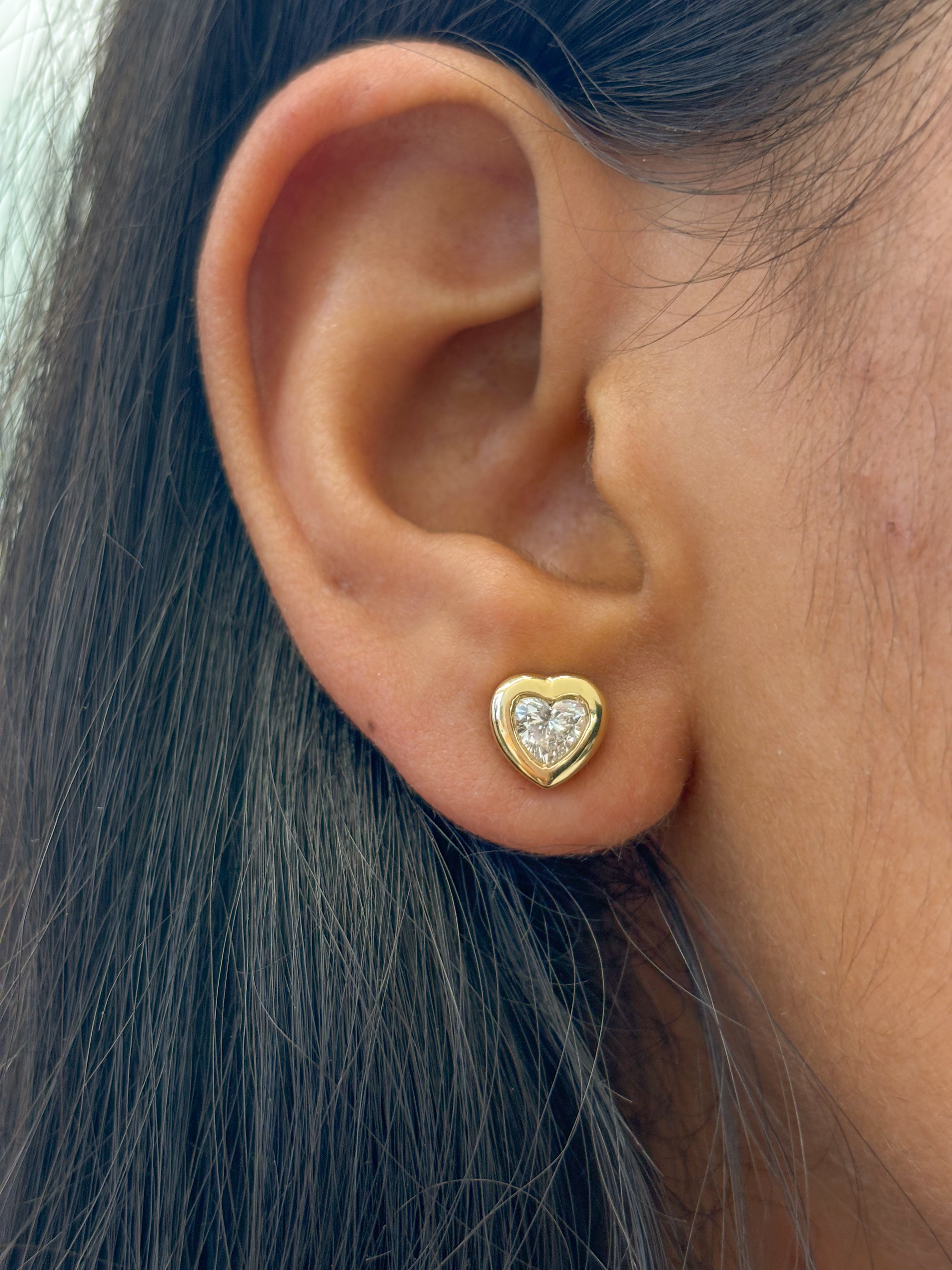 JPERG-1499/6027 Lab Grown Diamond Heart Bezel Studs Earring | 14K