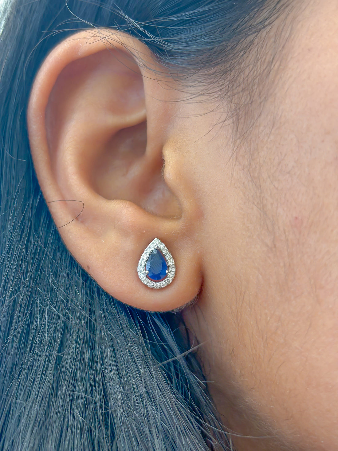 JPERG-1701/6611 Blue Sapphire Pear Diamond Studs Earring | 18K