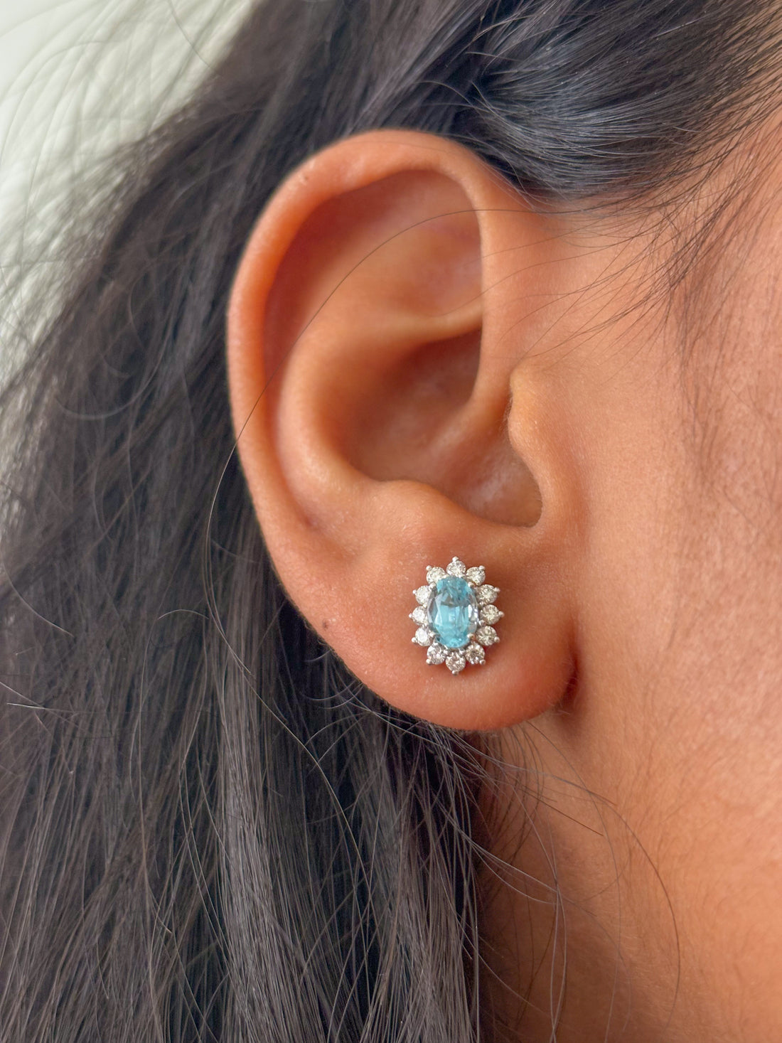 JPERG-1804/6807 Aquamarine Oval  With Diamond Studs Earring | 18K