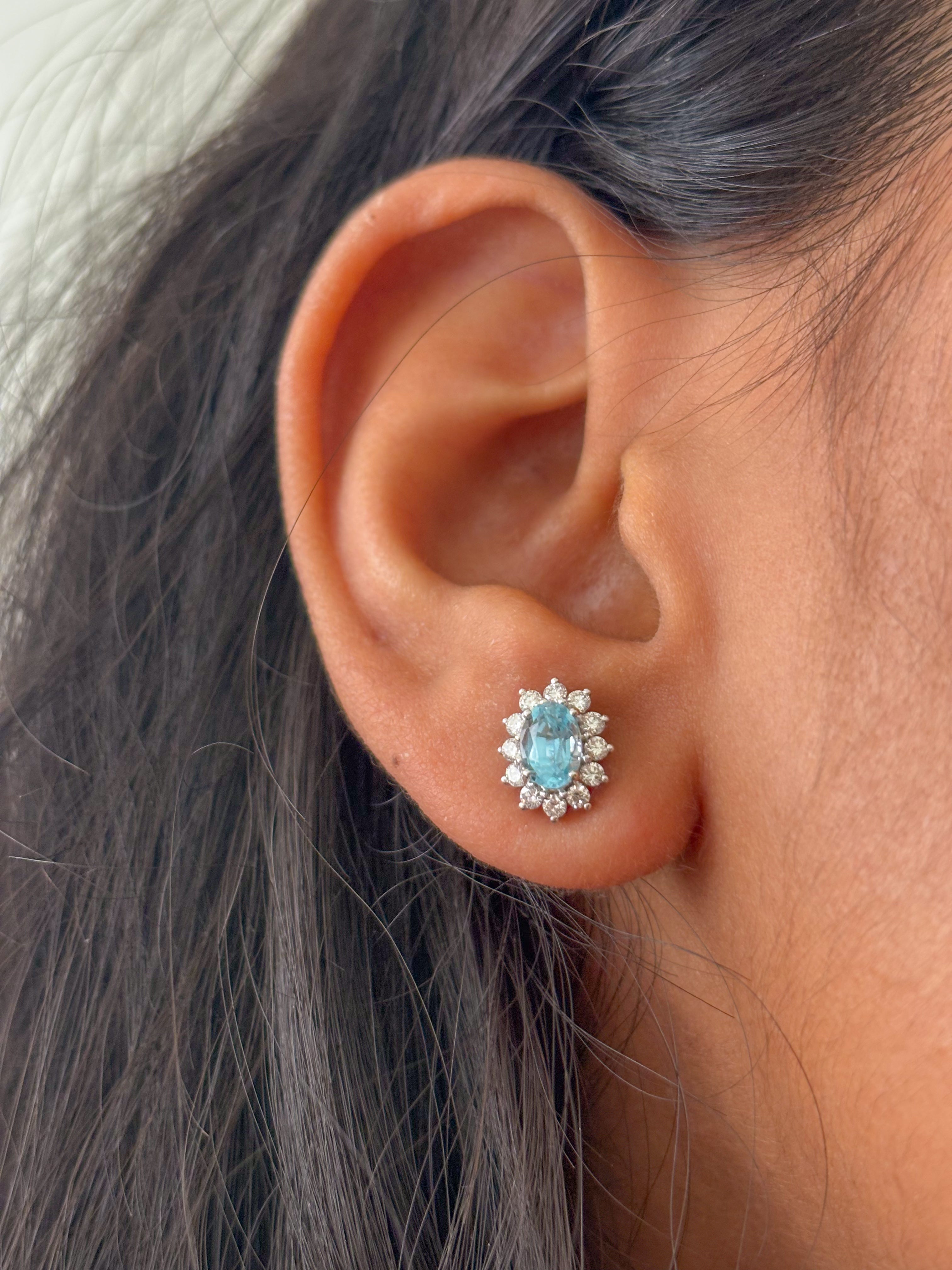 JPERG-1804/6807 Aquamarine Oval  With Diamond Studs Earring | 18K