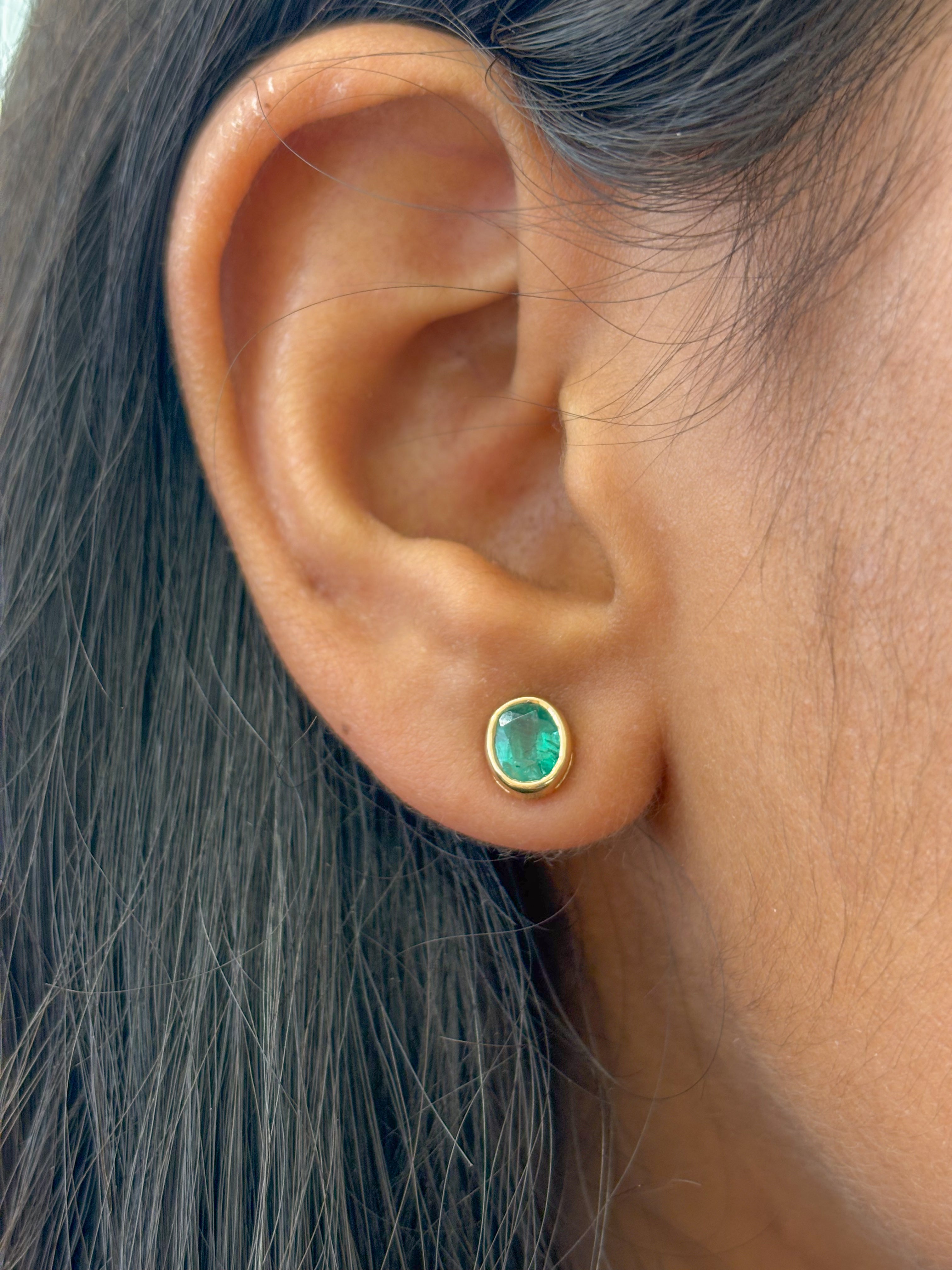 JPERG-1818/6850 Emerald Oval Bezel Set Studs Earring | 14K