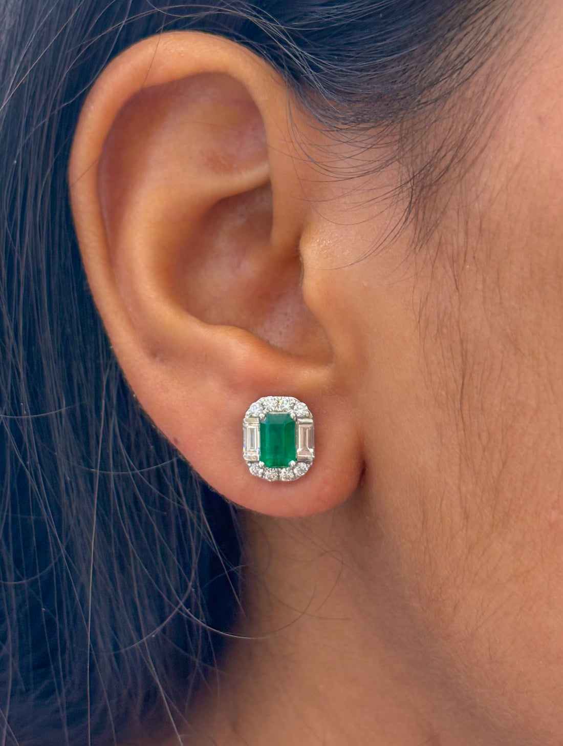 JPERG-1821/6846 Emerald Octagon With Diamond Studs Earring | 18K
