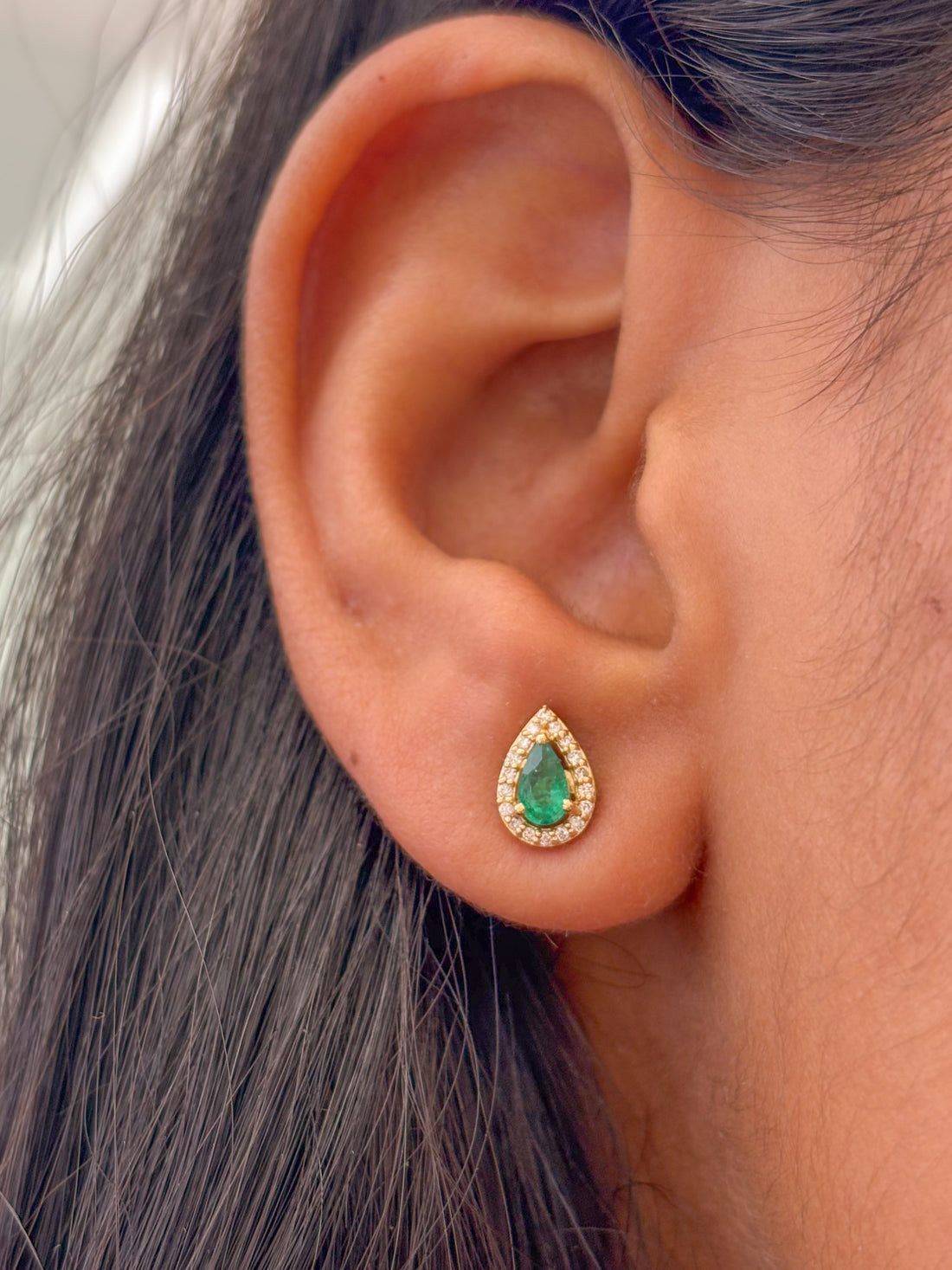 JPERG-1845/6909 Emerald Pear 5X3 With Diamond Studs Earring | 18K