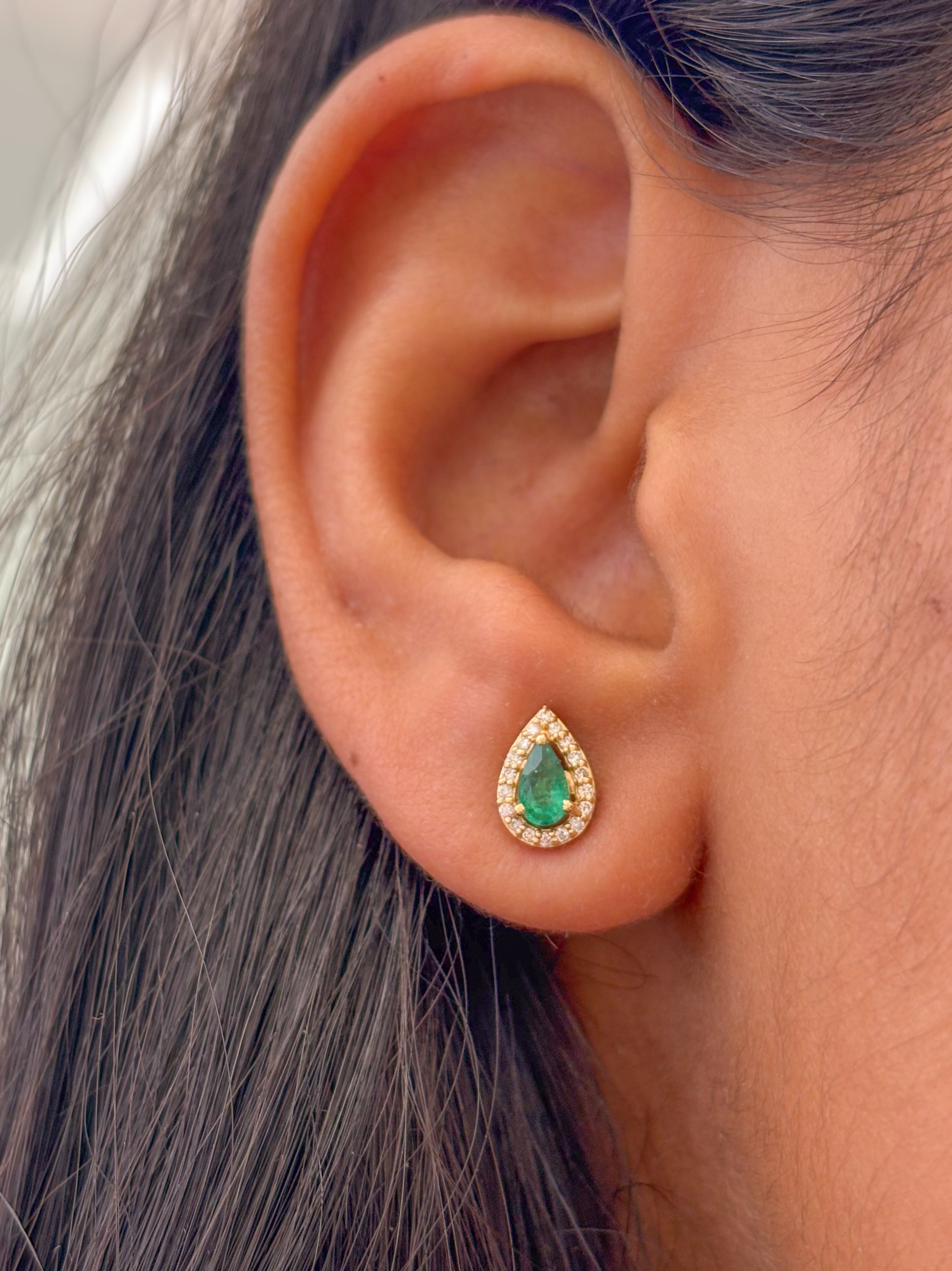 JPERG-1845/6909 Emerald Pear 5X3 With Diamond Studs Earring | 18K