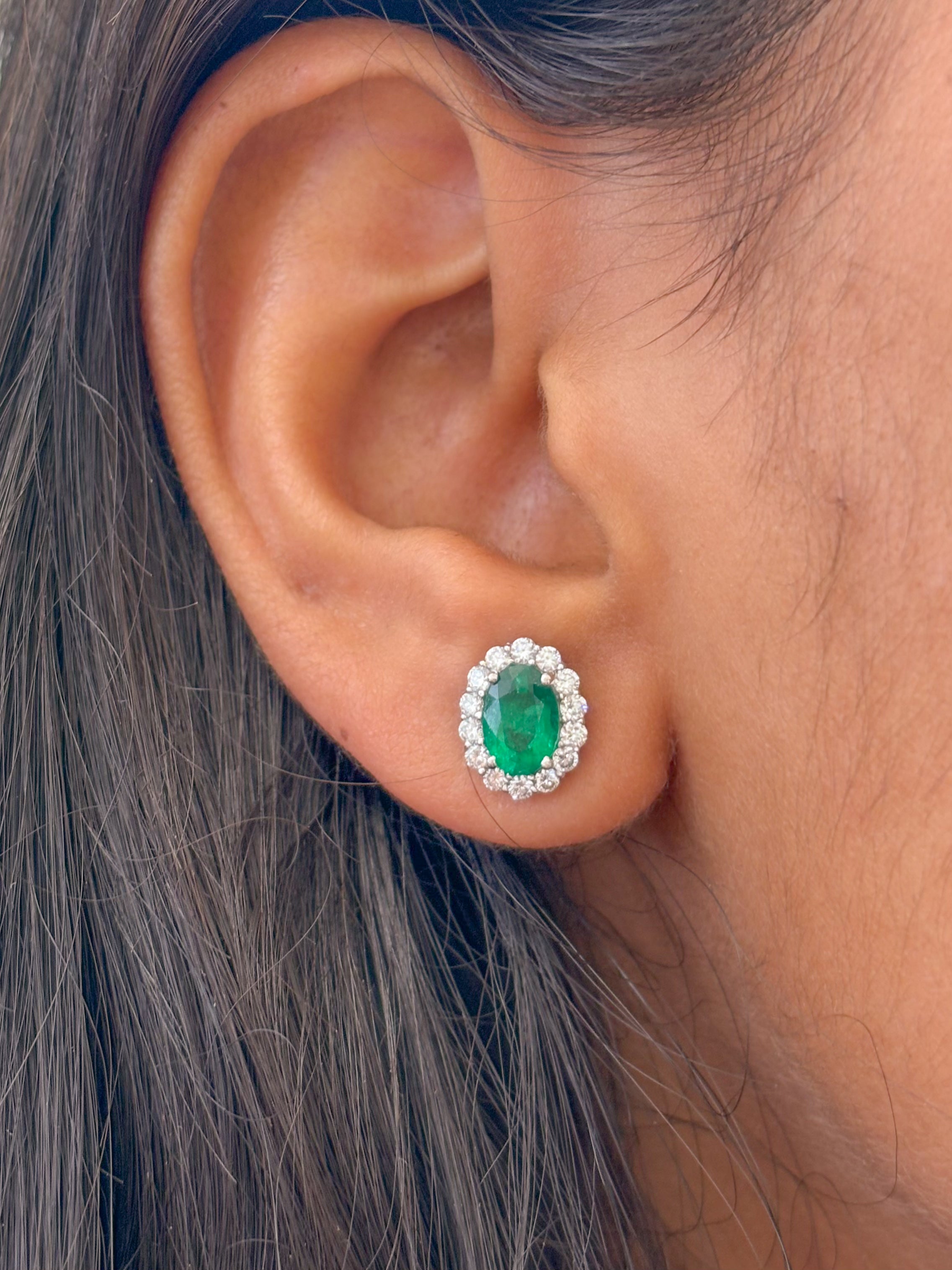 JPERG-1861/6983 Emerald Oval With Diamond Studs Earring | 18K