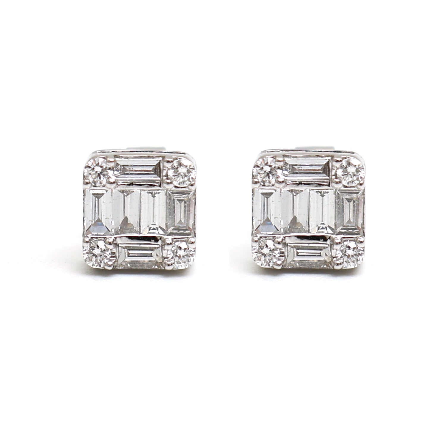 JPERG-1871/7023 Diamond Studs Earring | 18K