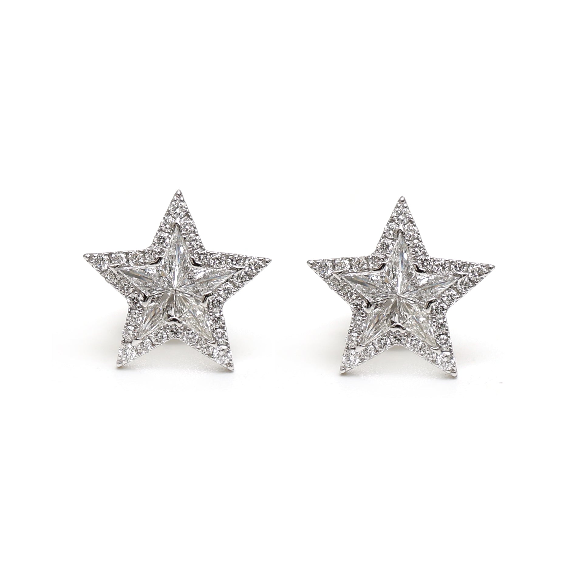 JPERG-1872/7024 Diamond Studs Earring | 18K