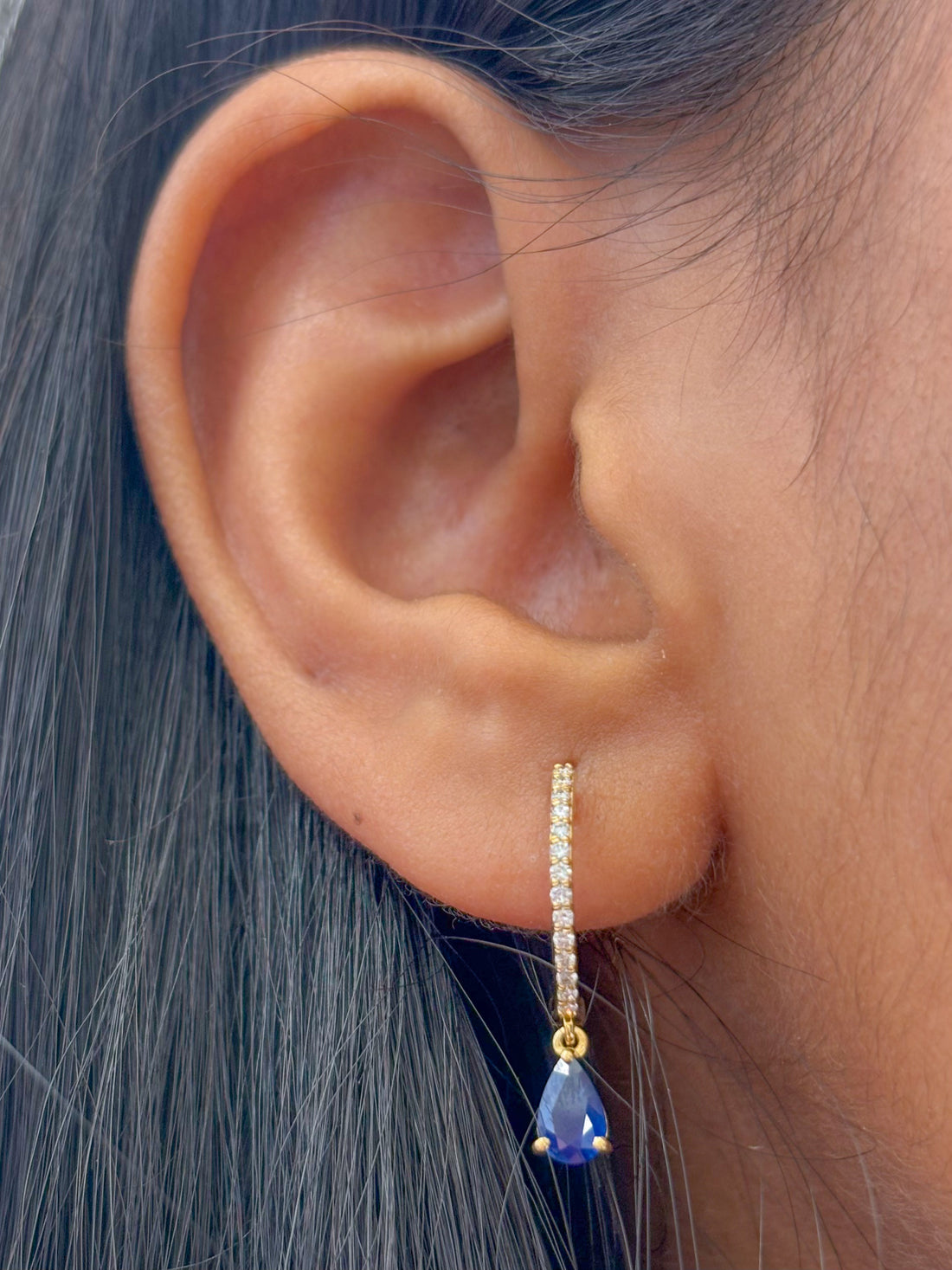 JPERG-1939/7175 Blue Sapphire Pear Diamond Huggies Earring | 18K