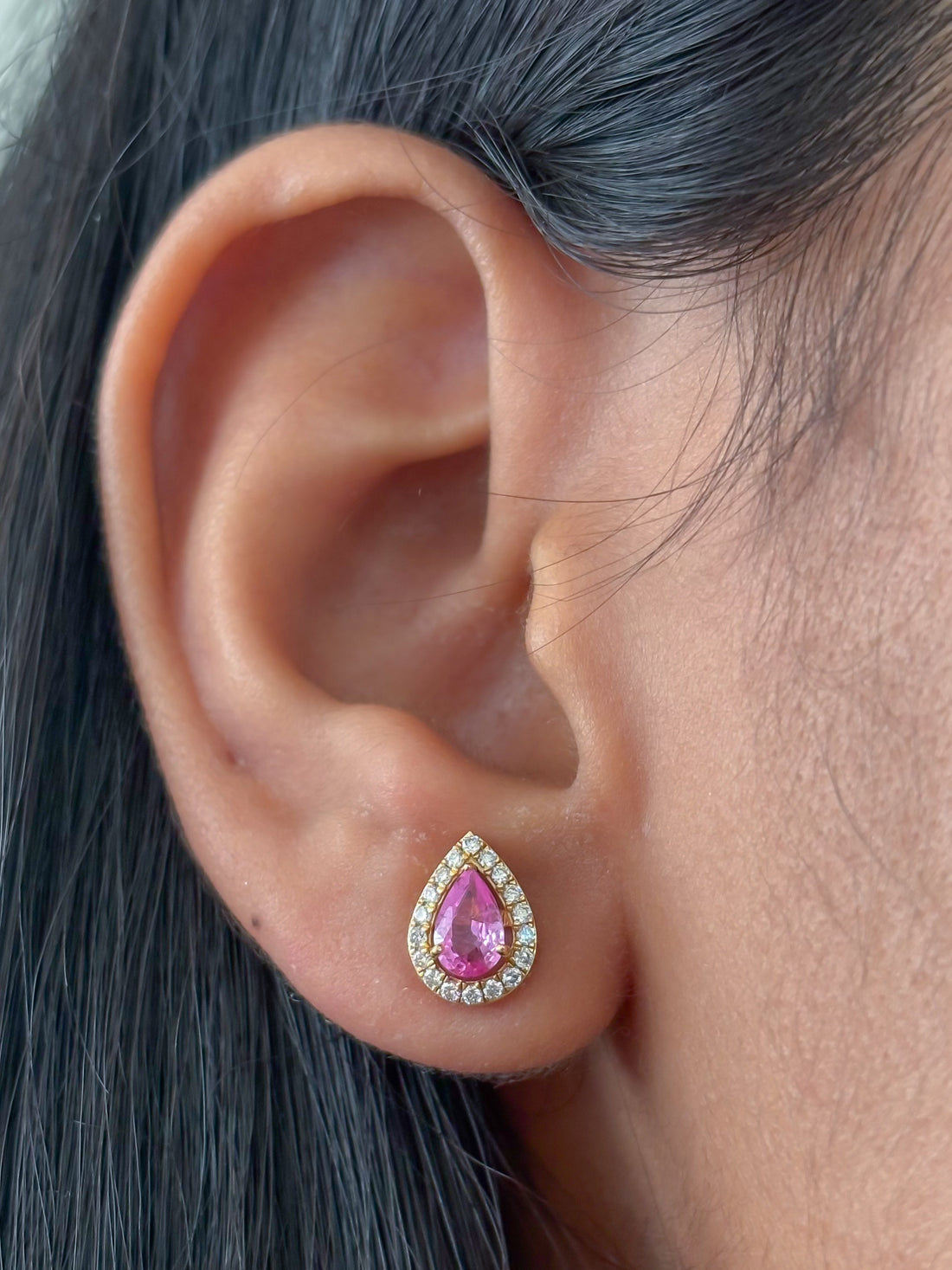 JPERG-1993/7325 Pink Sapphire Pear Diamond Studs Earring | 18K