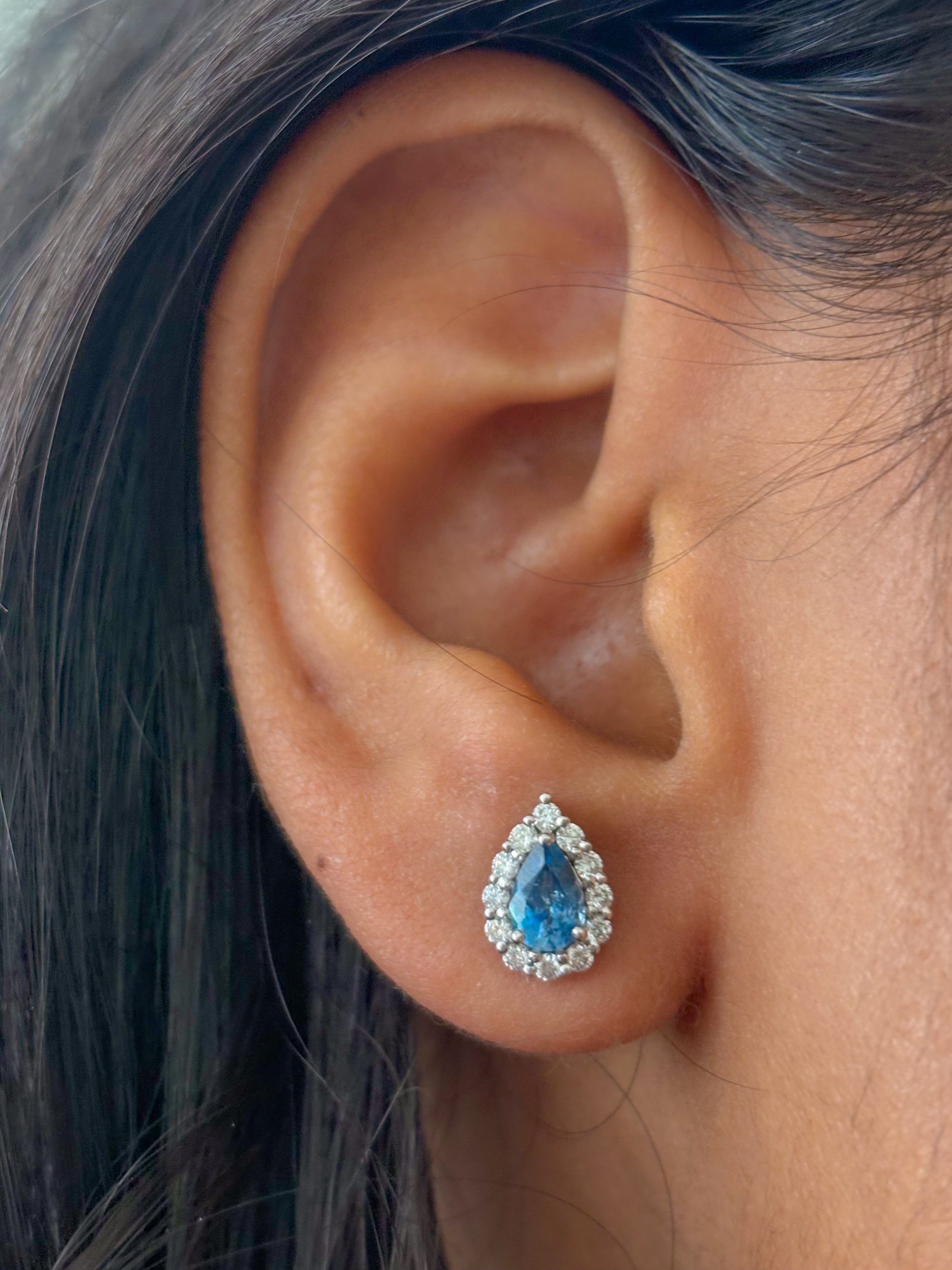 JPERG-2015/7407 Aquamarine Pear Halo Studs Earring | 18K