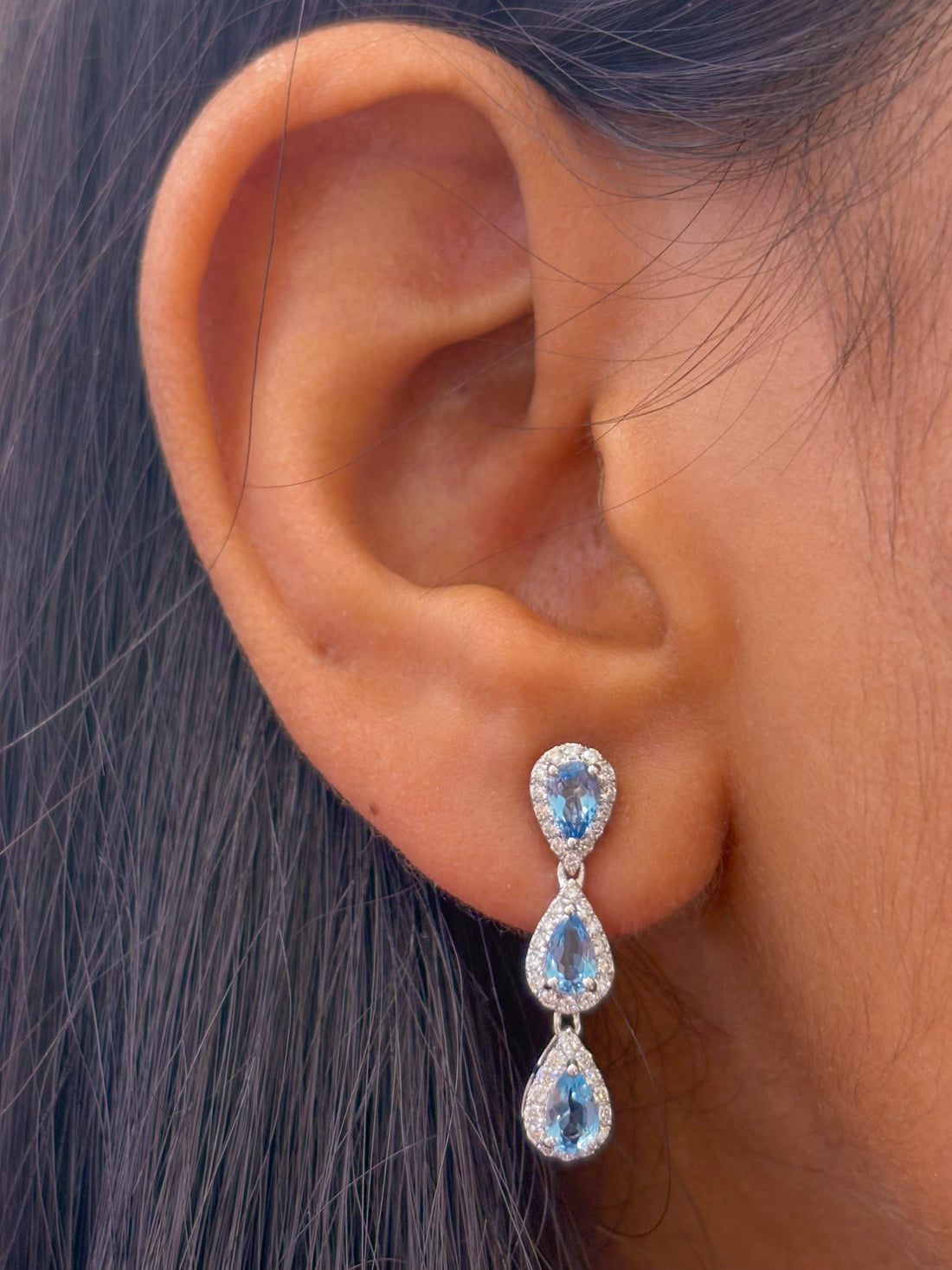 JPERG-2057/7602 Aquamarine Pear Diamond Dangling Earring | 18K