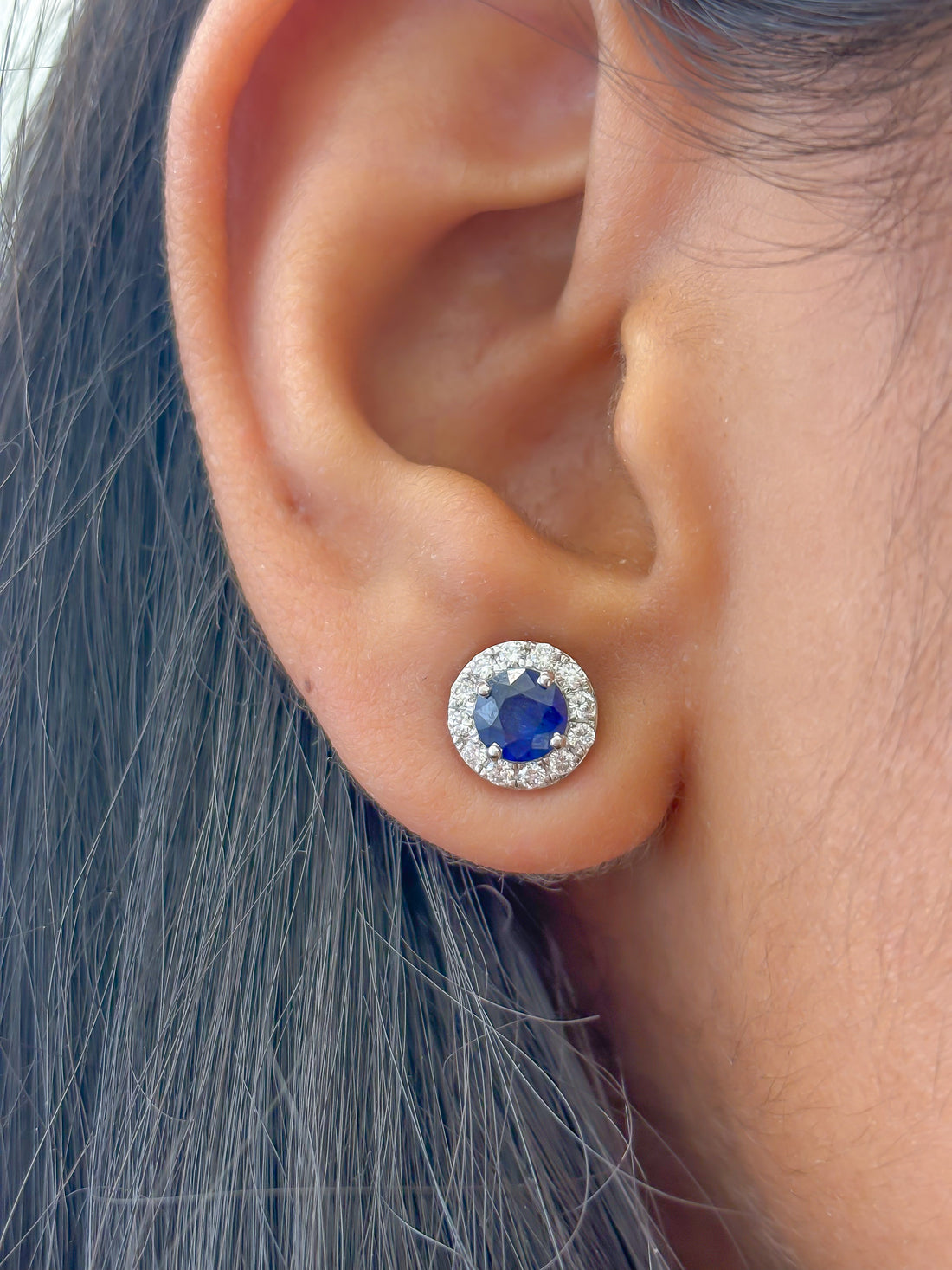 JPERG-2075/7656 Blue Sapphire Round Diamond Studs Earring | 18K