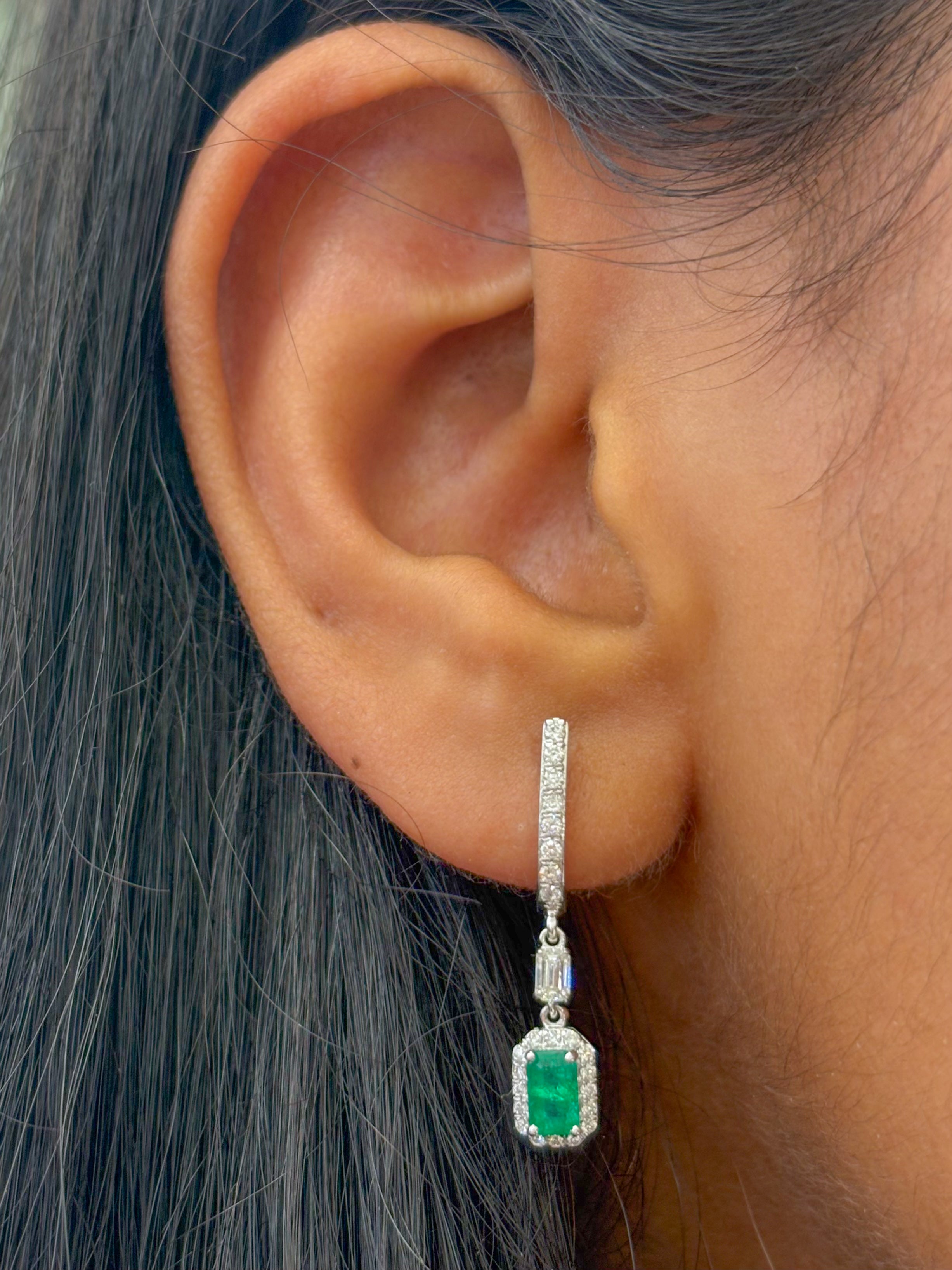 JPERG-2076/7657 Emerald Octagon Diamond Dangling Earring | 18K