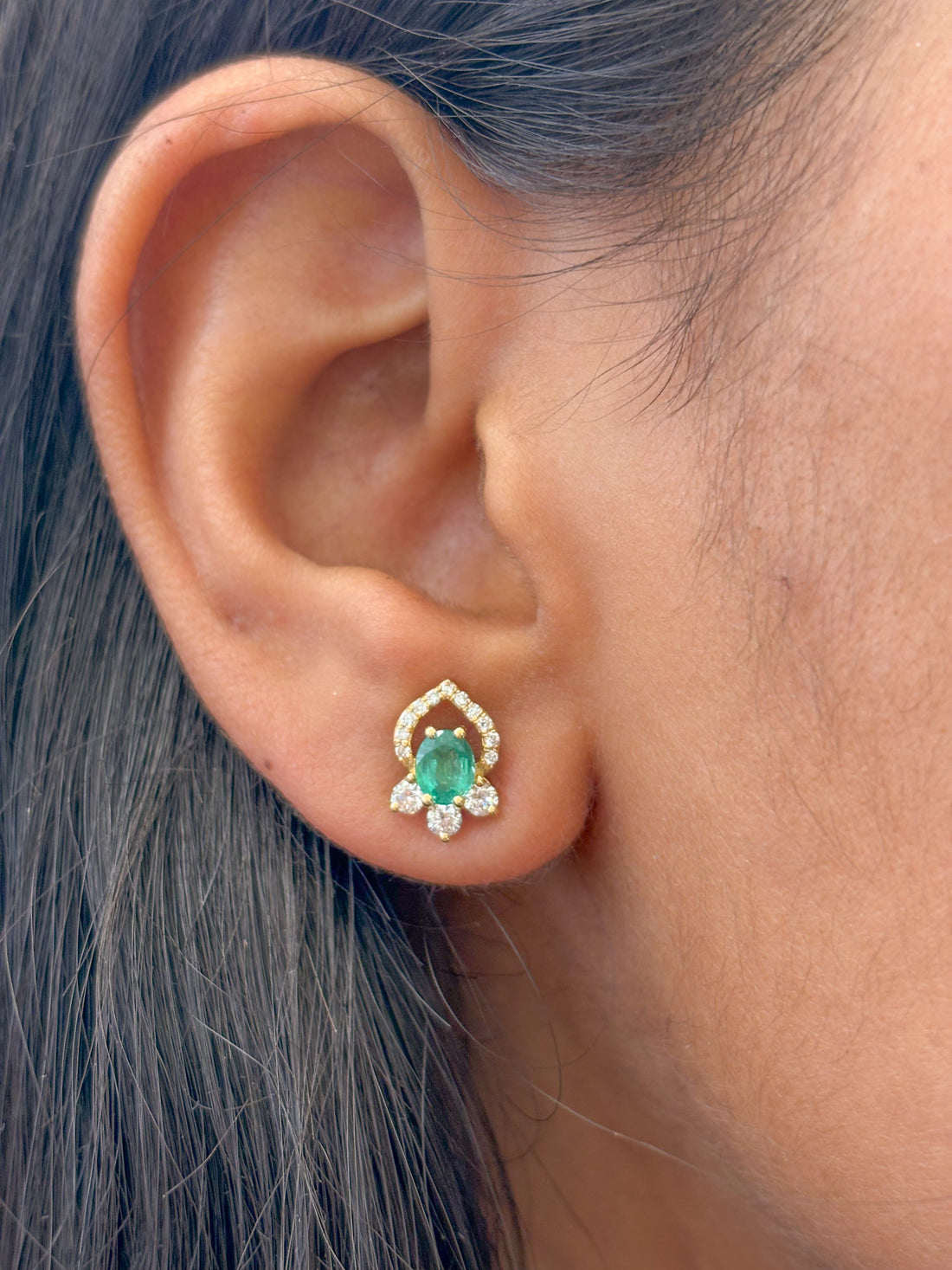 JPERG-2136/7800 Emerald Oval Diamond Studs Earring | 18K