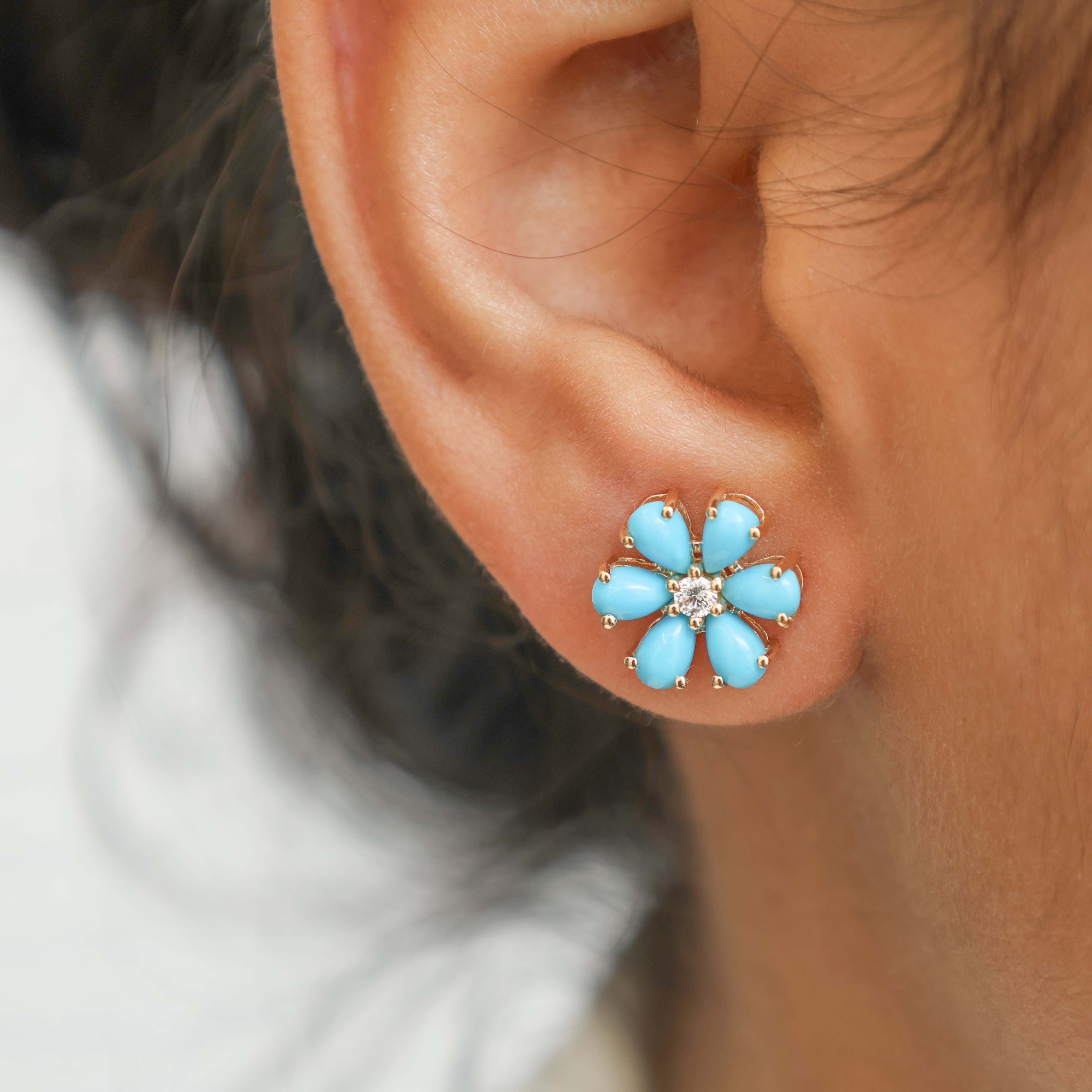 JPERG-2197/8008 Turquoise Pear Diamond Studs Earring | 18K