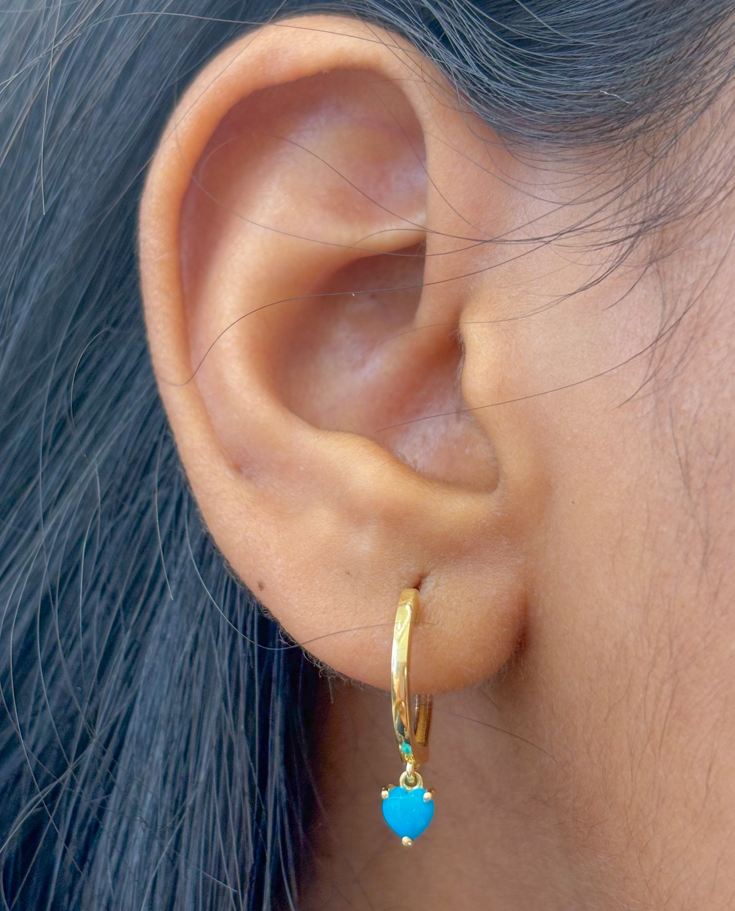 JPERG-2205/8016 Tuquoise Heart Huggies Earring | 18K