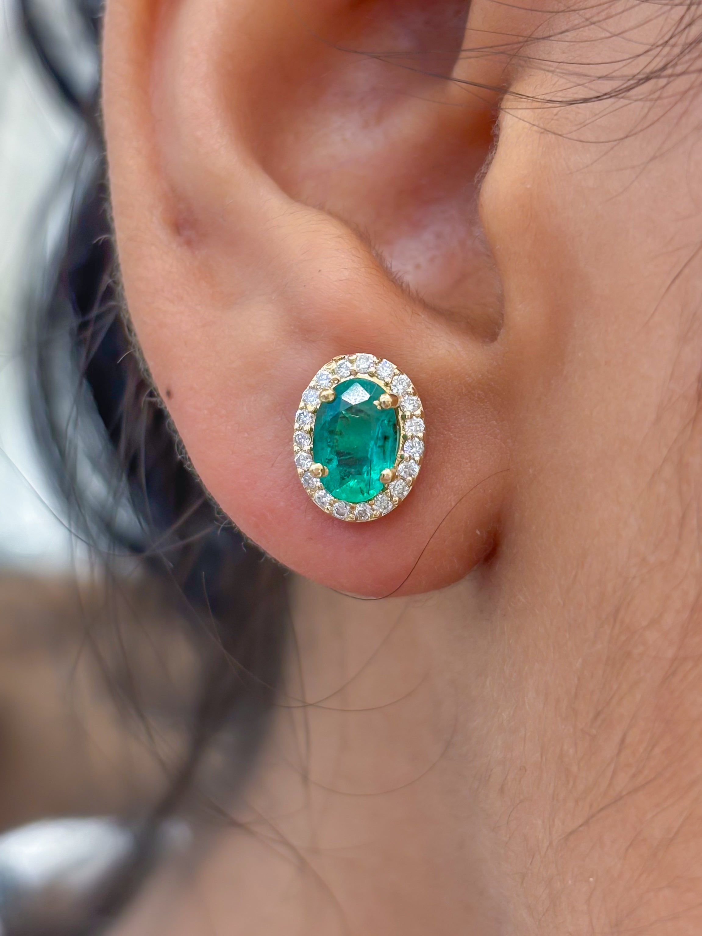 JPERG-2302/8130 Emerald Oval With Diamond Studs Earring | 14K