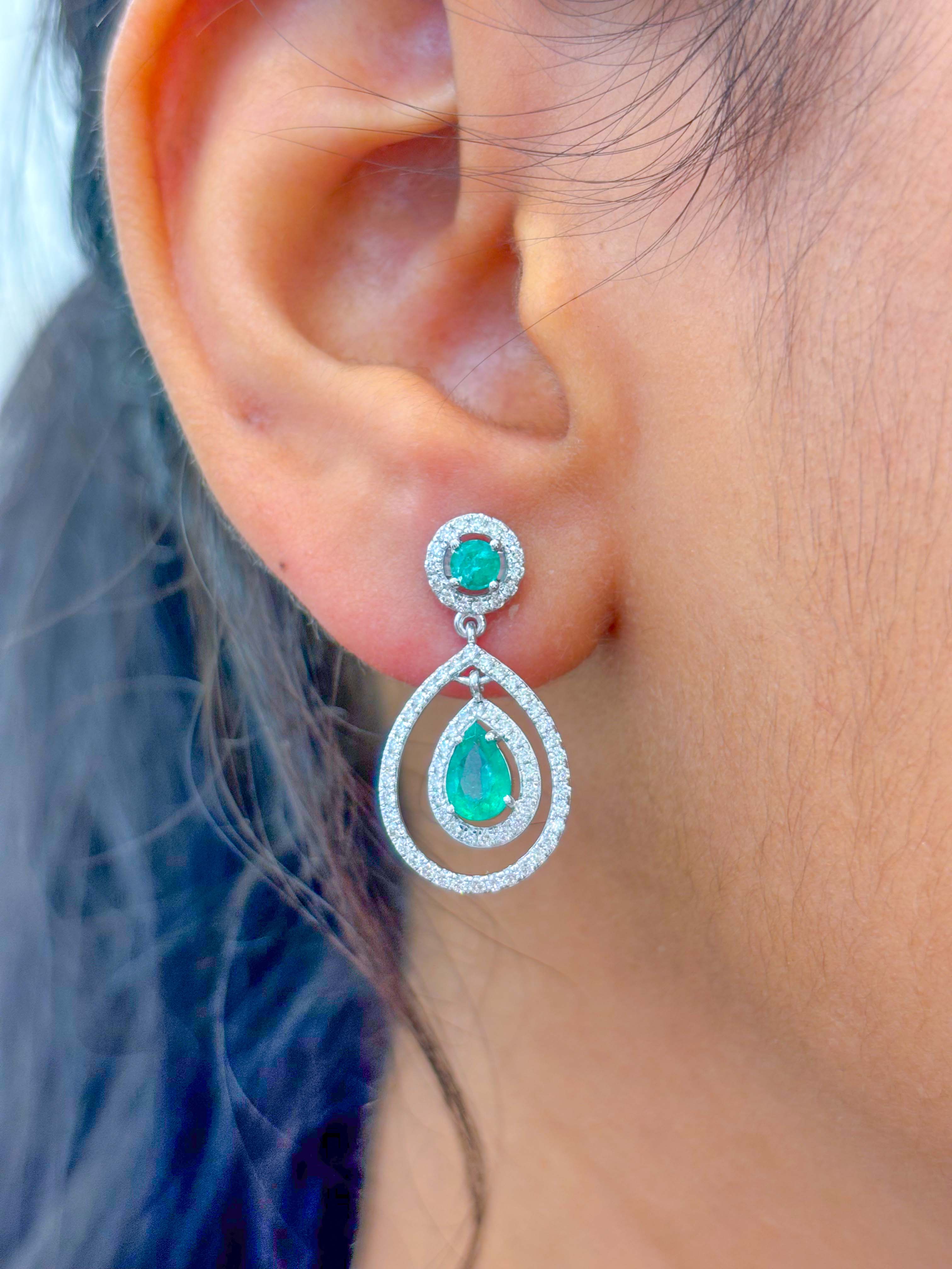 JPERG-2324/8269 Emerald  Pear With Diamond Dangling Earring | 18K