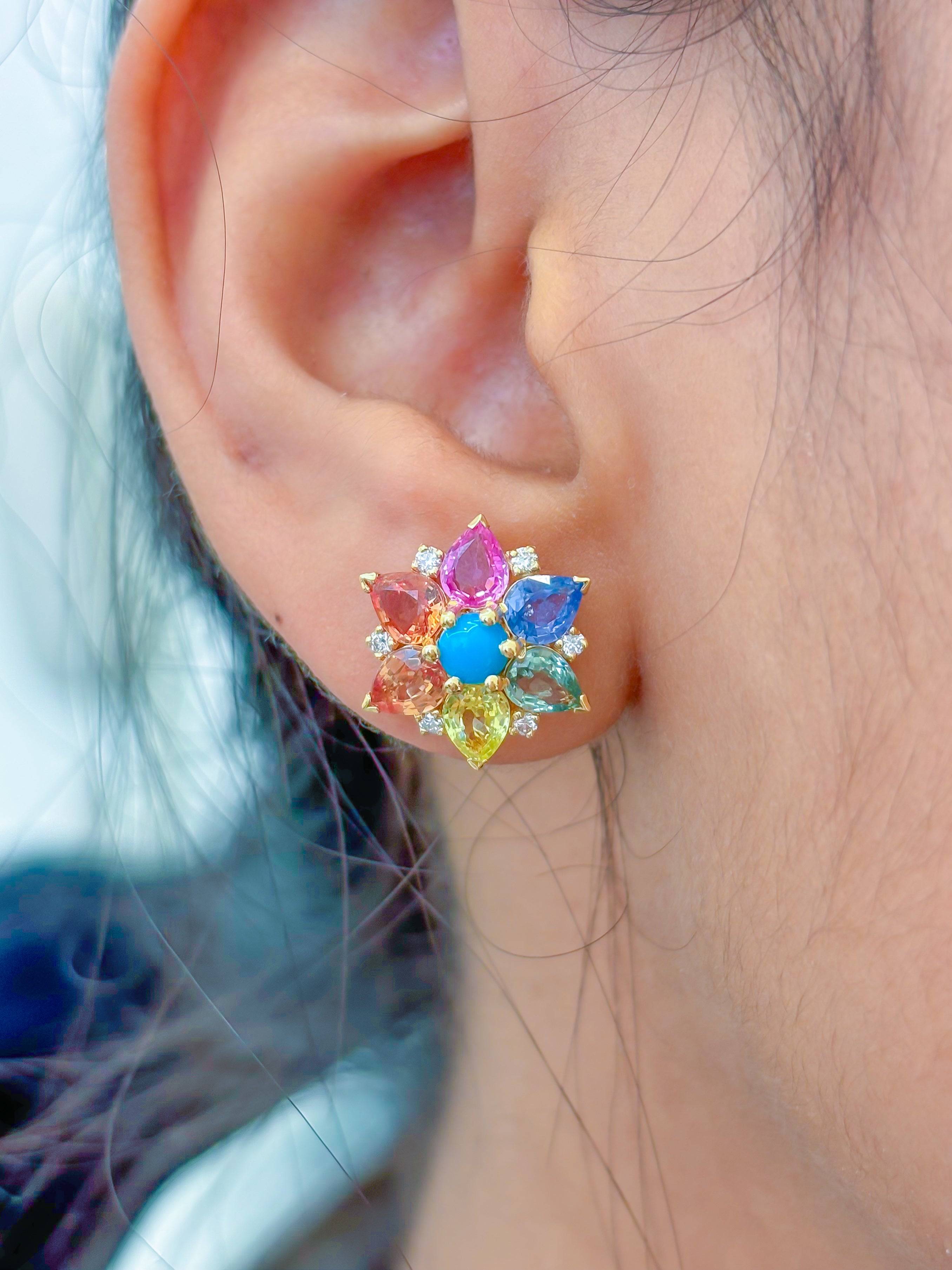 JPERG-2340/8323 Turquoise Rainbow Sapphire Diamond Earring | 18K