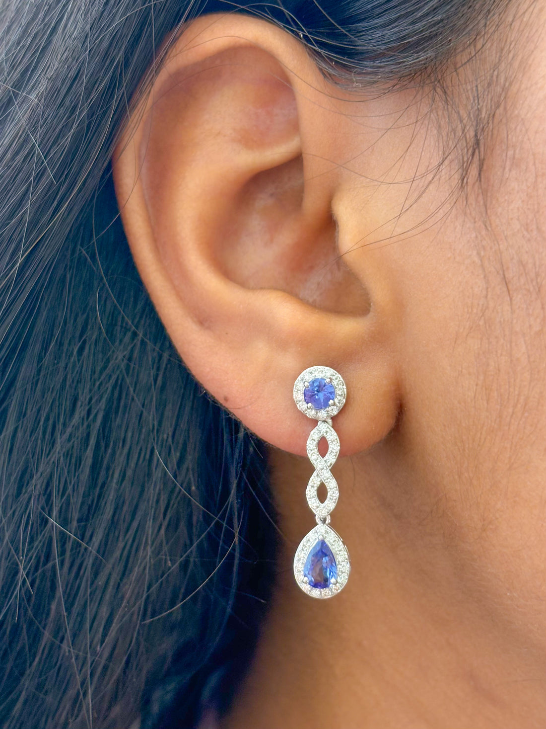 JPERG-2369/8427 Tanzanite Diamond Earring | 18K