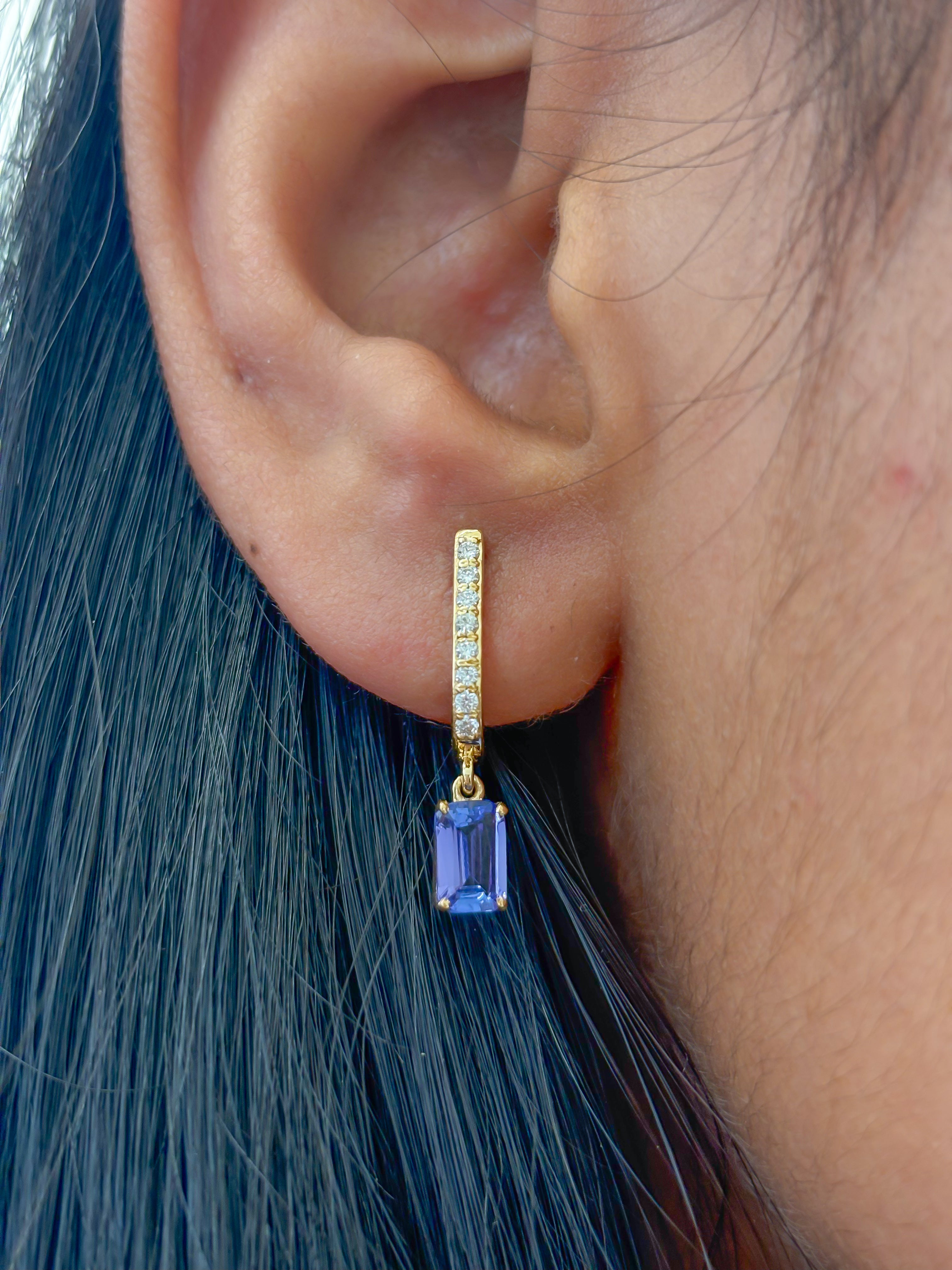 JPERG-2373/8443 Tanzanite Diamond Earring | 18K