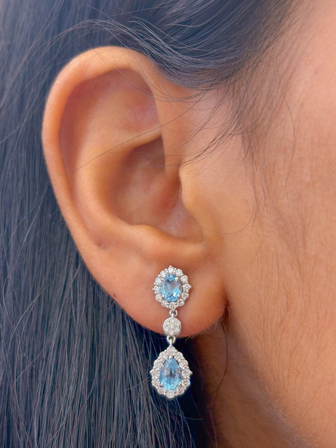 JPERG-2426/8791 Aquamarine Diamond Earring | 18K