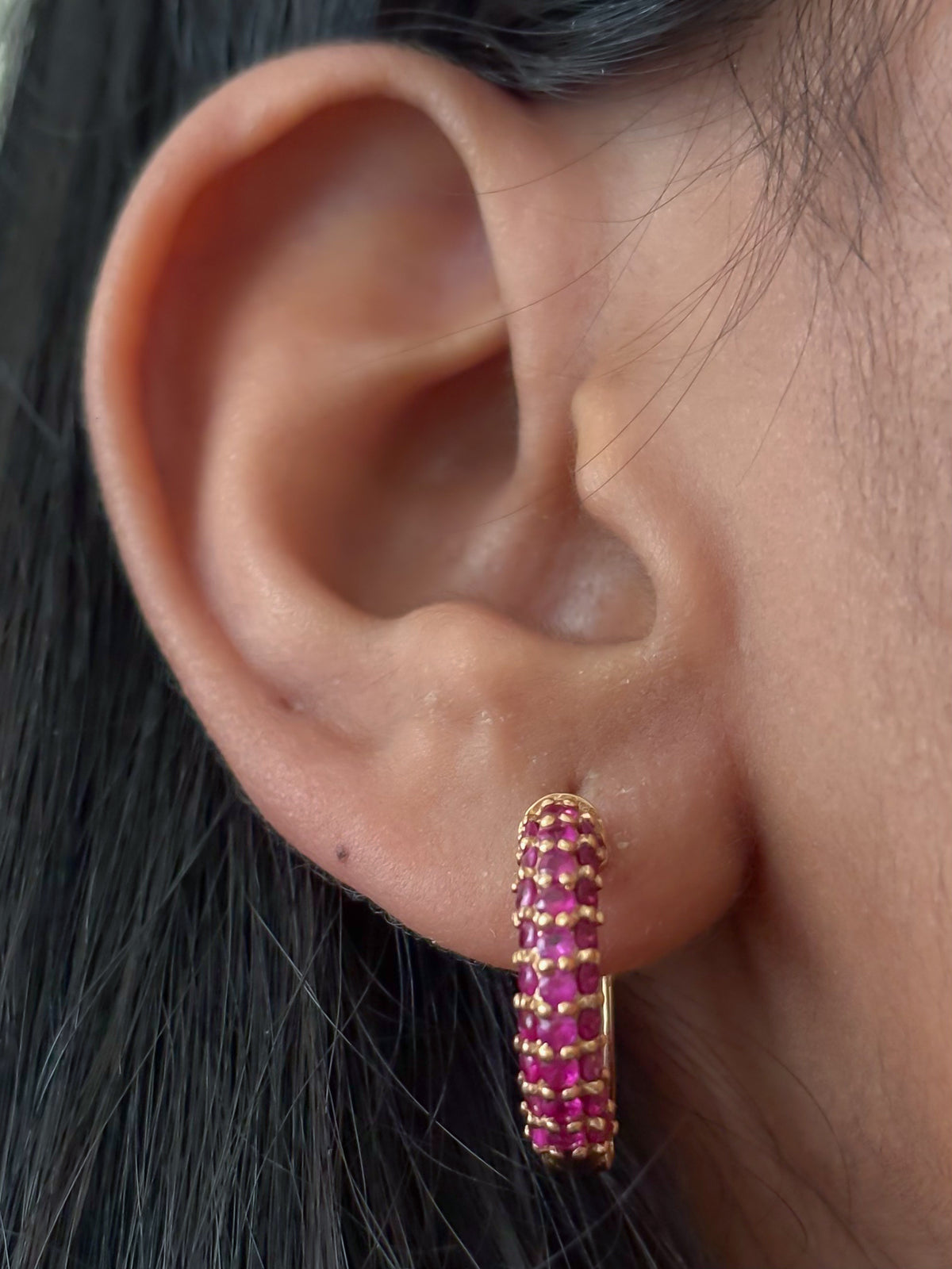 JPERG-256/1167 Pink Sapphire Hoops Earring | 18K