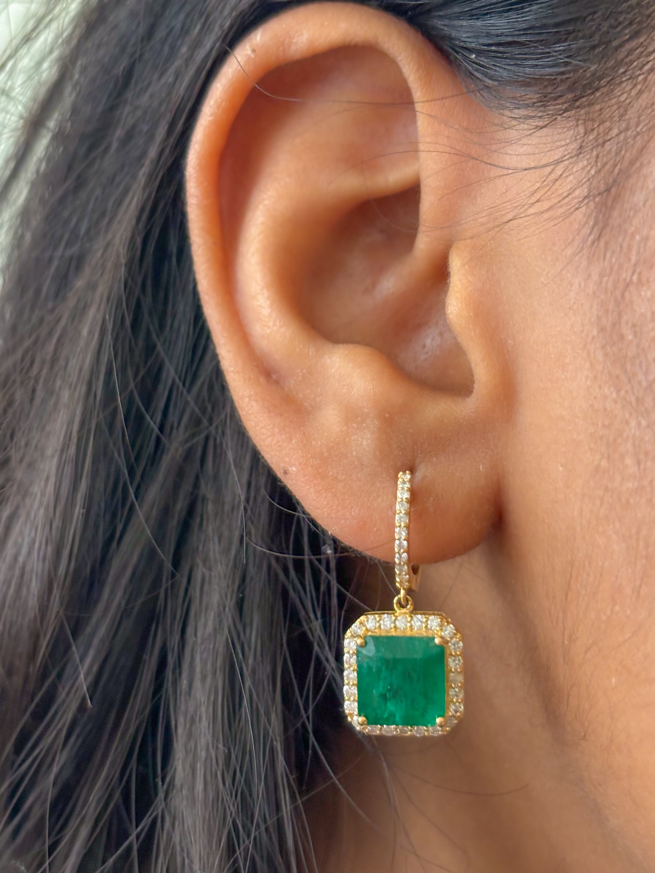 JPERG-292/1308 Emerald Earring | 18K