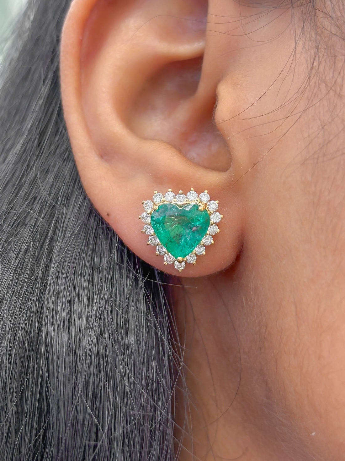JPERG-3336/8550 Emerald Diamond Earring | 18K