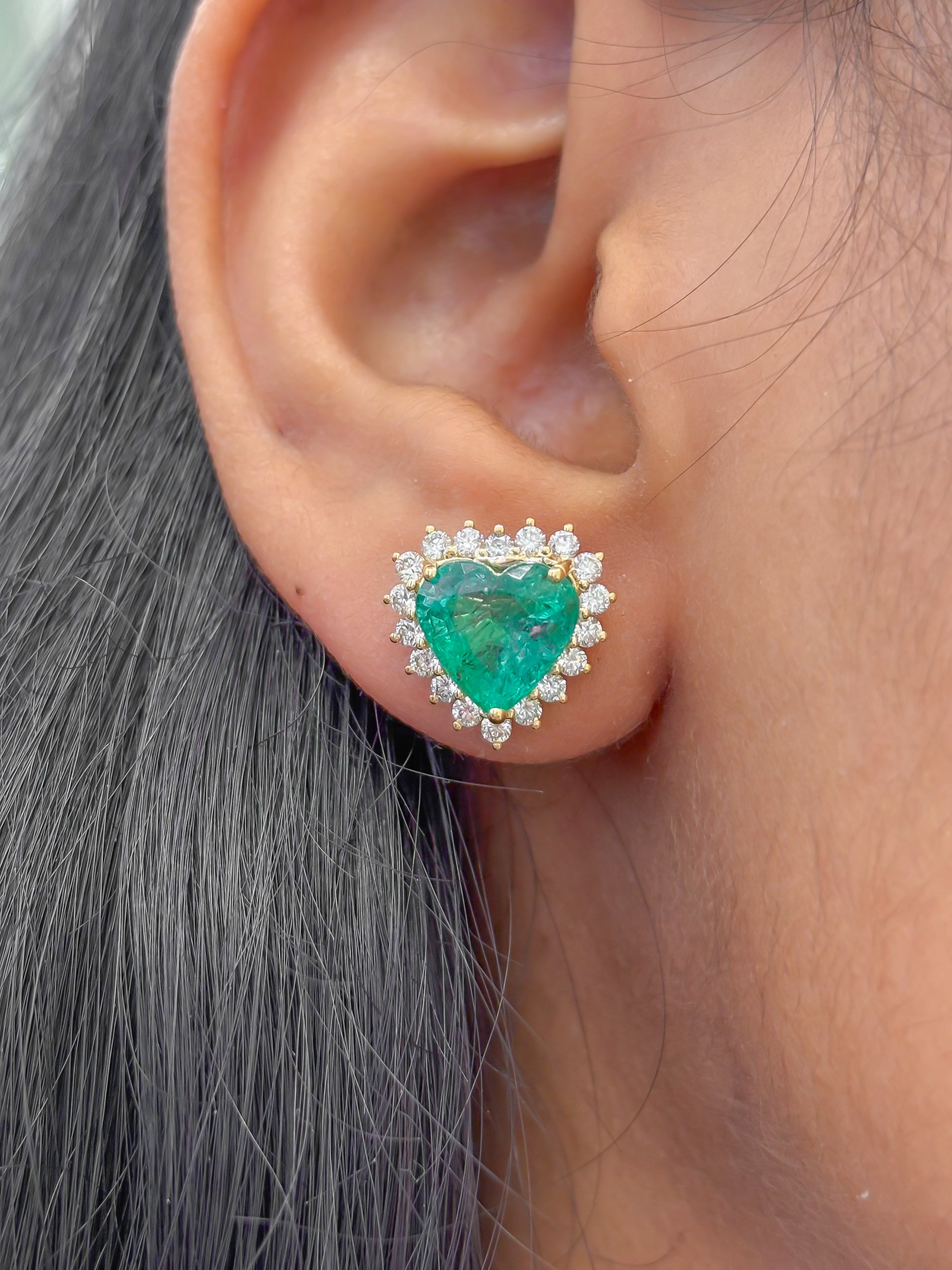 JPERG-3336/8550 Emerald Diamond Earring | 18K