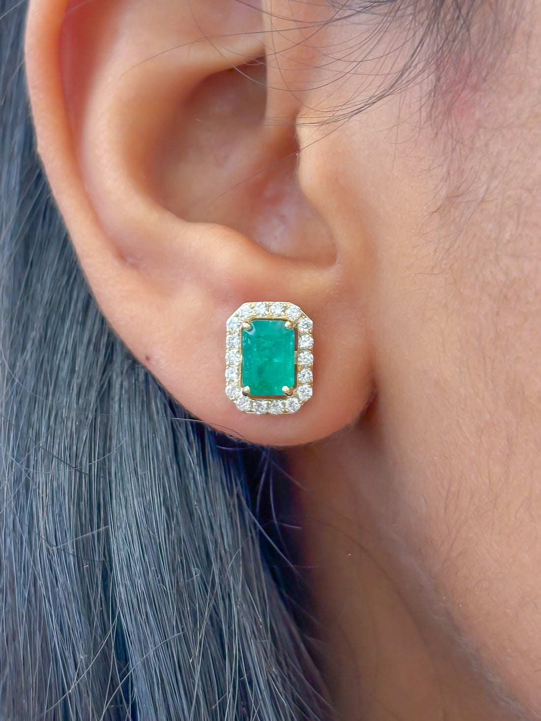 JPERG-3438/8859 Emerald Diamond Earring | 14K