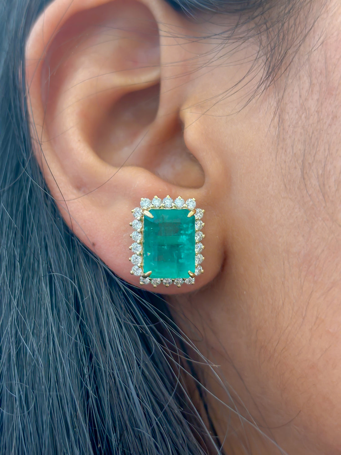 JPERG-3466/8977 Emerald Diamond Earring | 14K