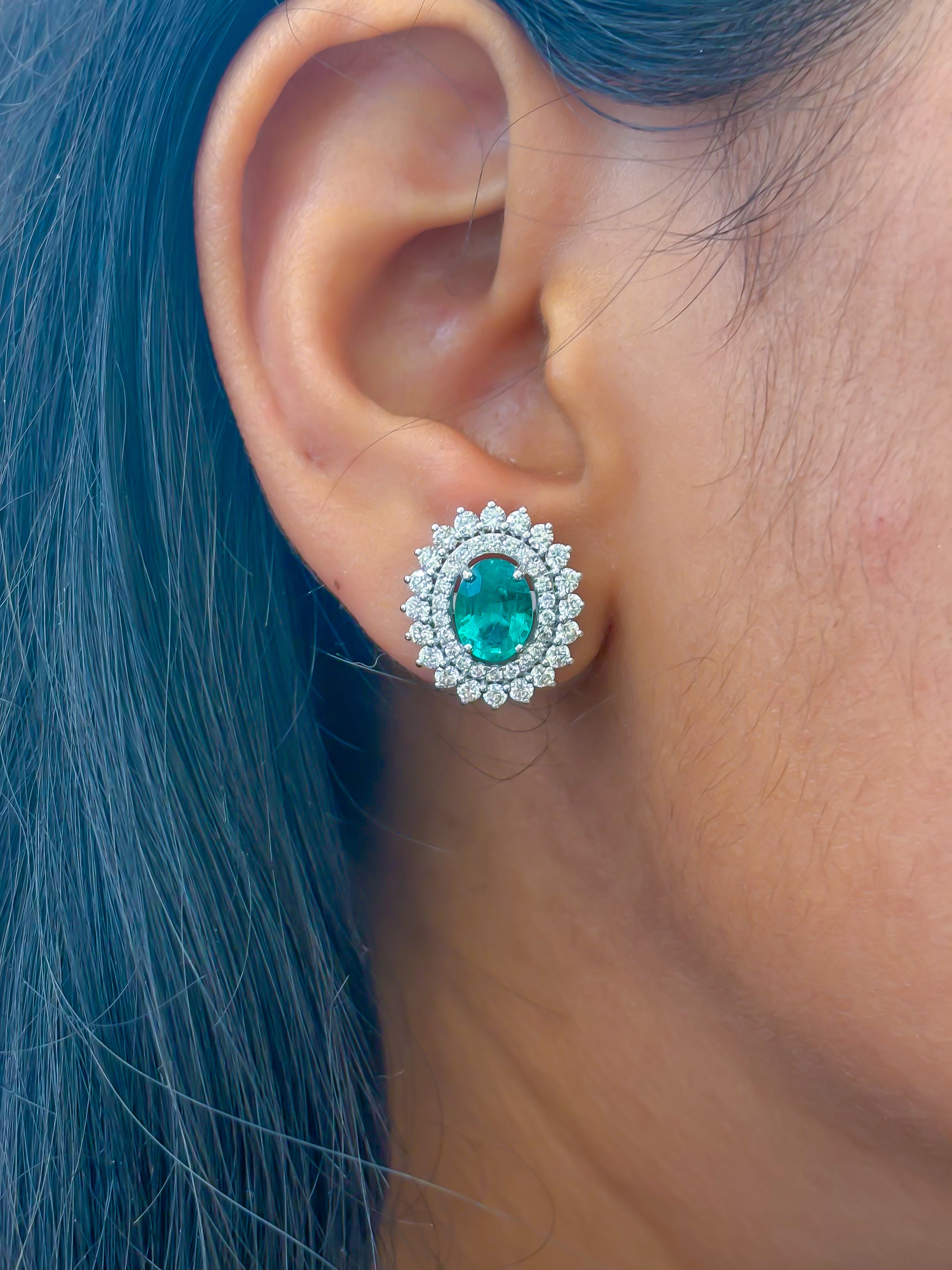 JPERG-3489/9298 Emerald Diamond Earring | 18K