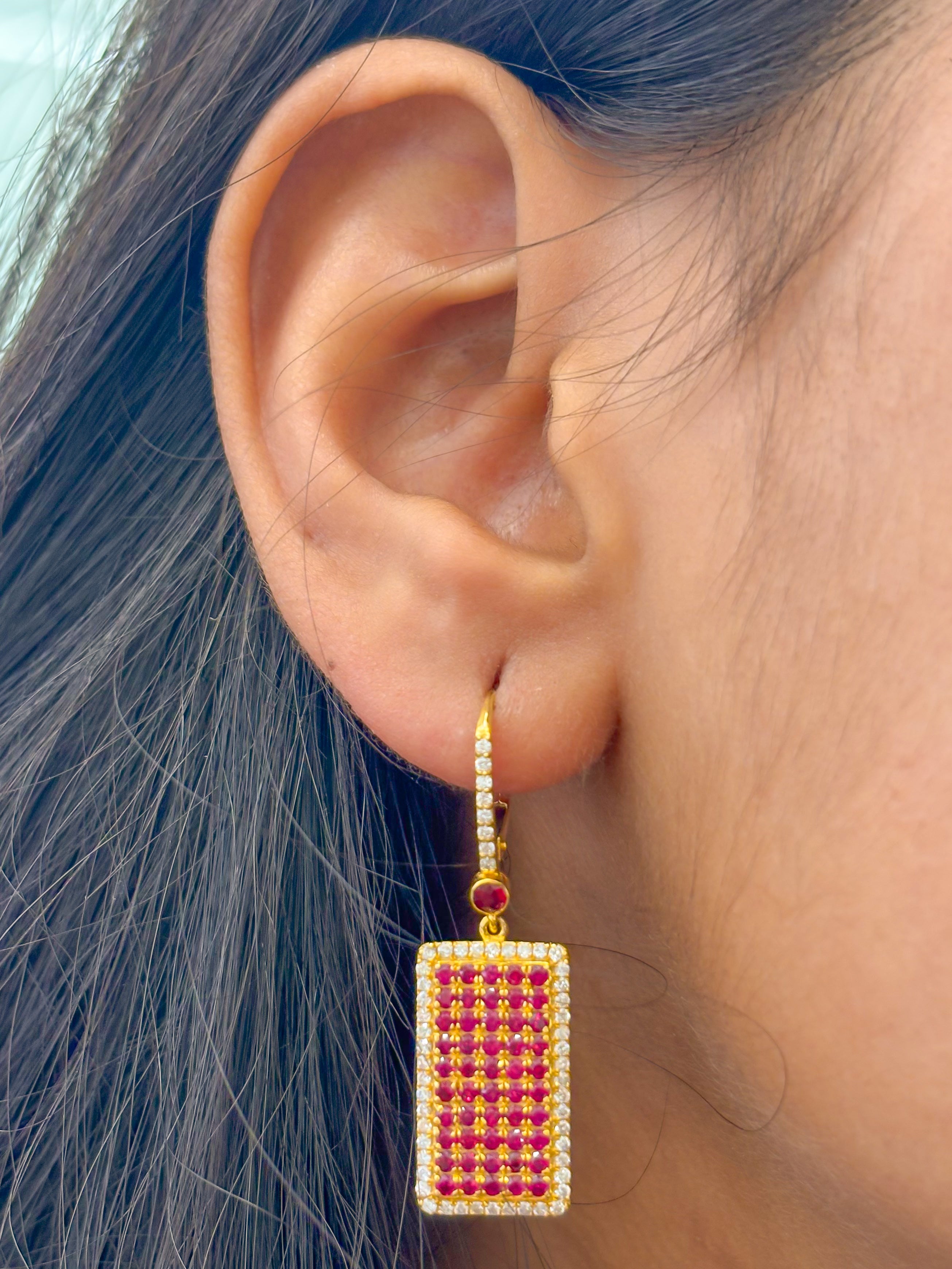 JPERG-3564/9627 Emerald Diamond Earring | 18K