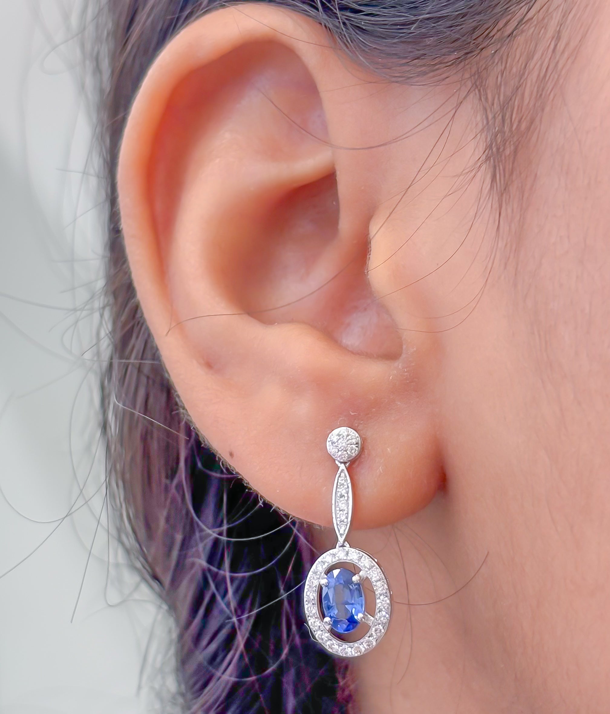 JPERG-3620/9914 Blue Sapphire Diamond Earring | 18K