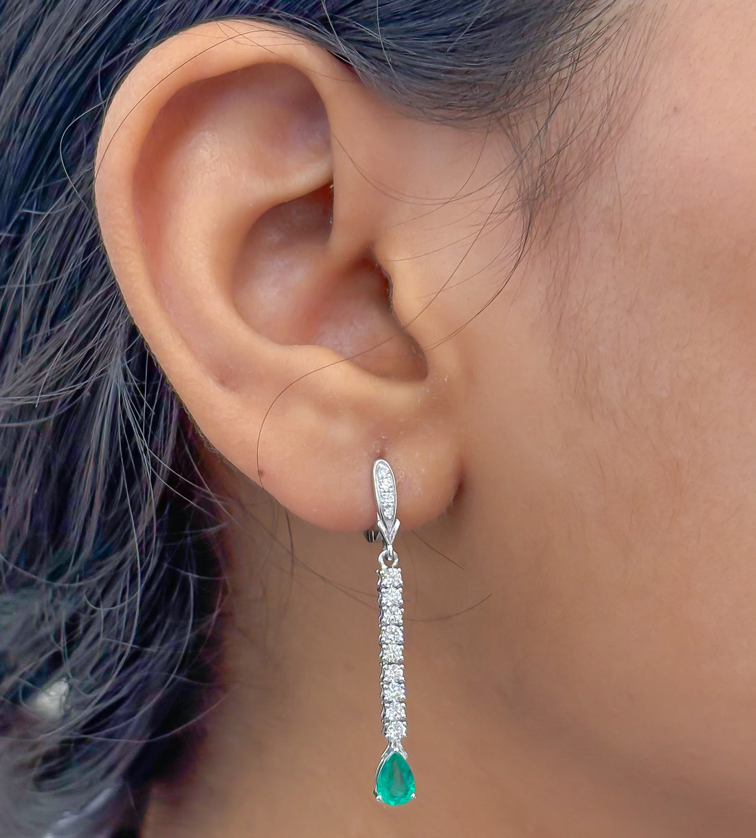 JPERG-3621/9915 Emerald Diamond Earring | 18K
