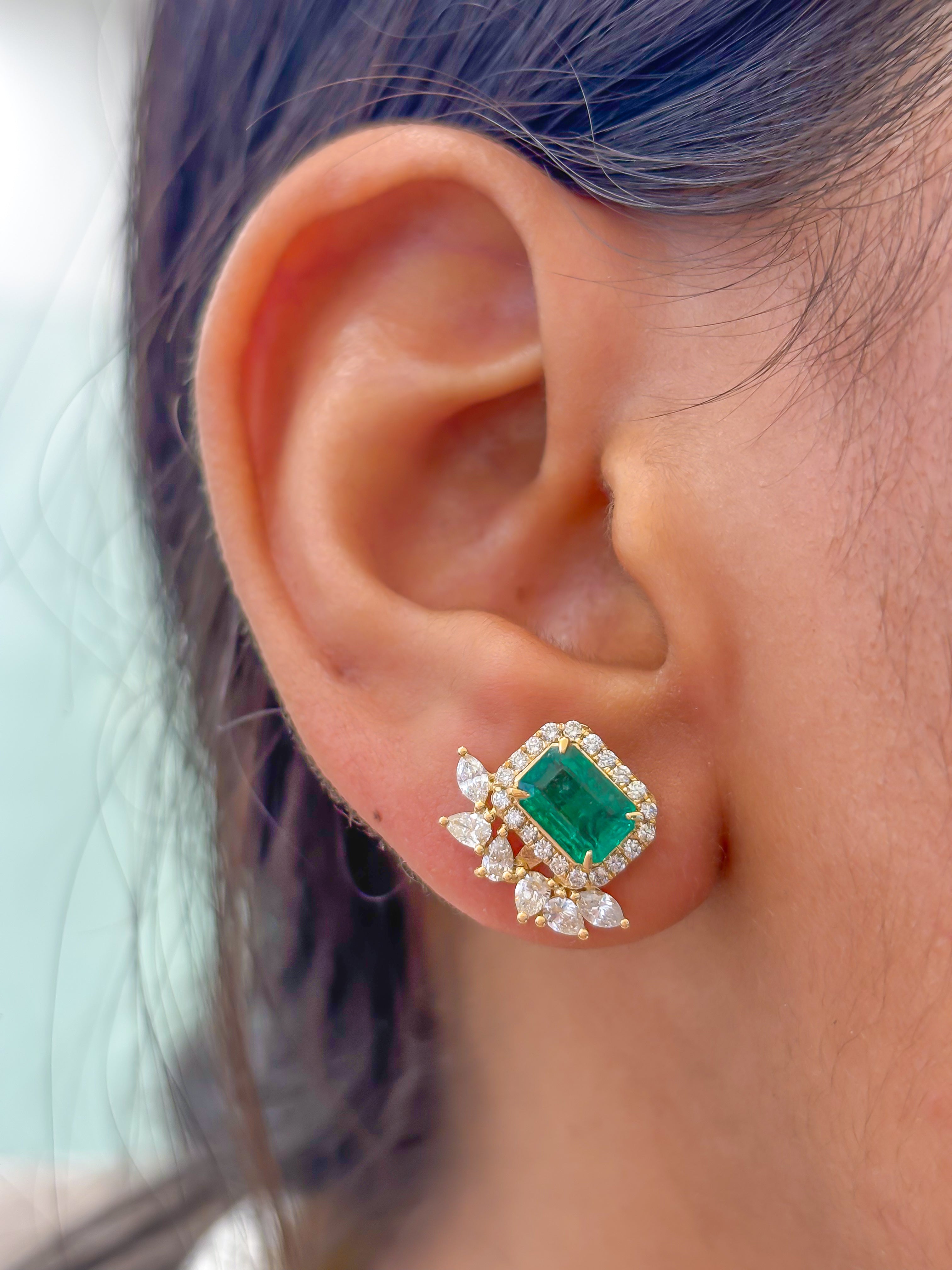 JPERG-3666/10154 Diamond Emerald Earring | 18K